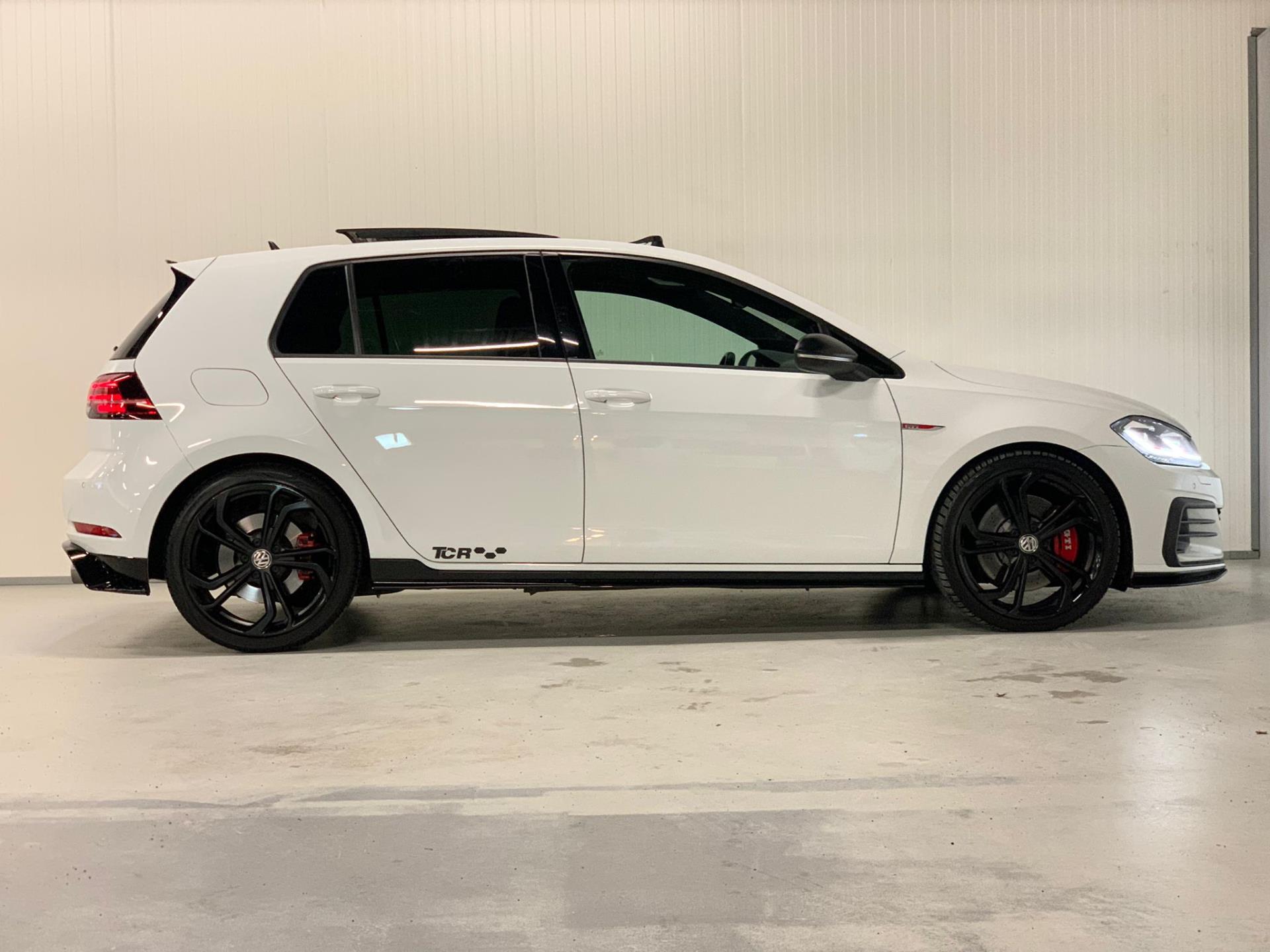 volkswagen-golf-image6.jpg