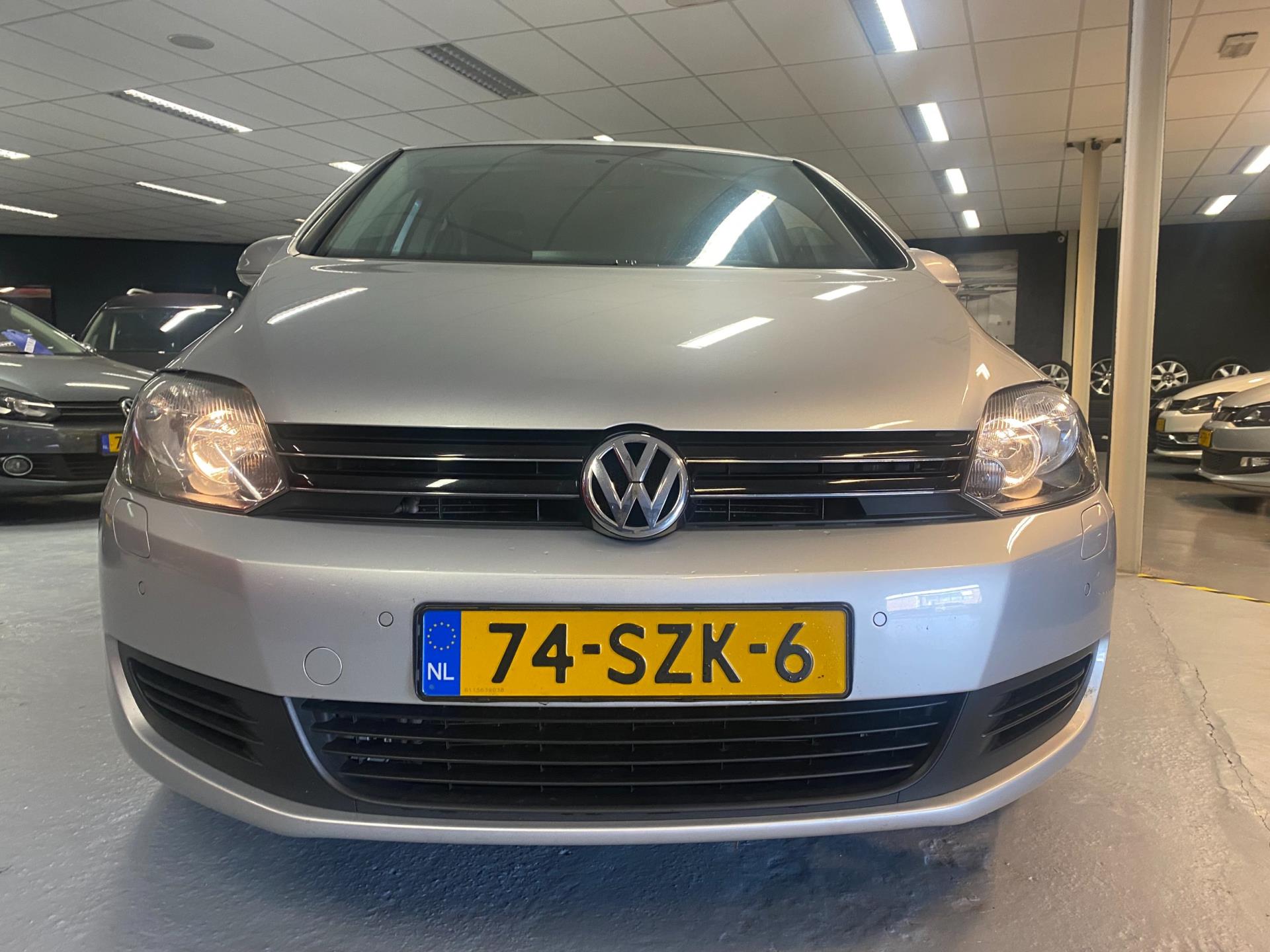 volkswagen-golf-plus-image4.jpg