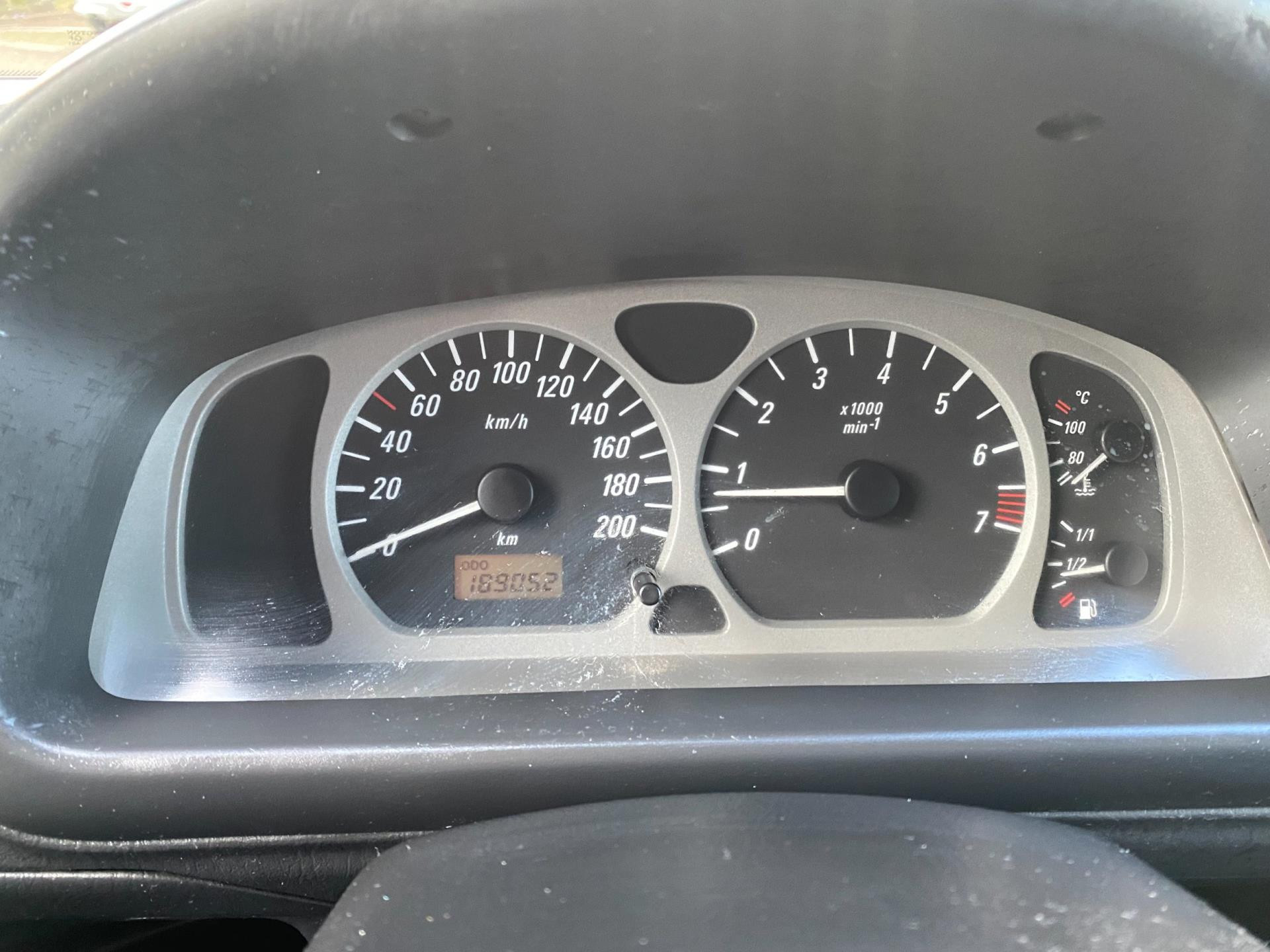 opel-agila-image8.jpg