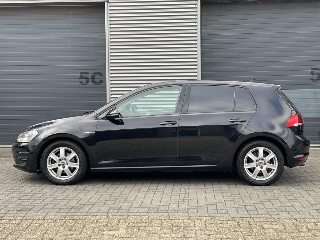 volkswagen-golf-image2.jpg