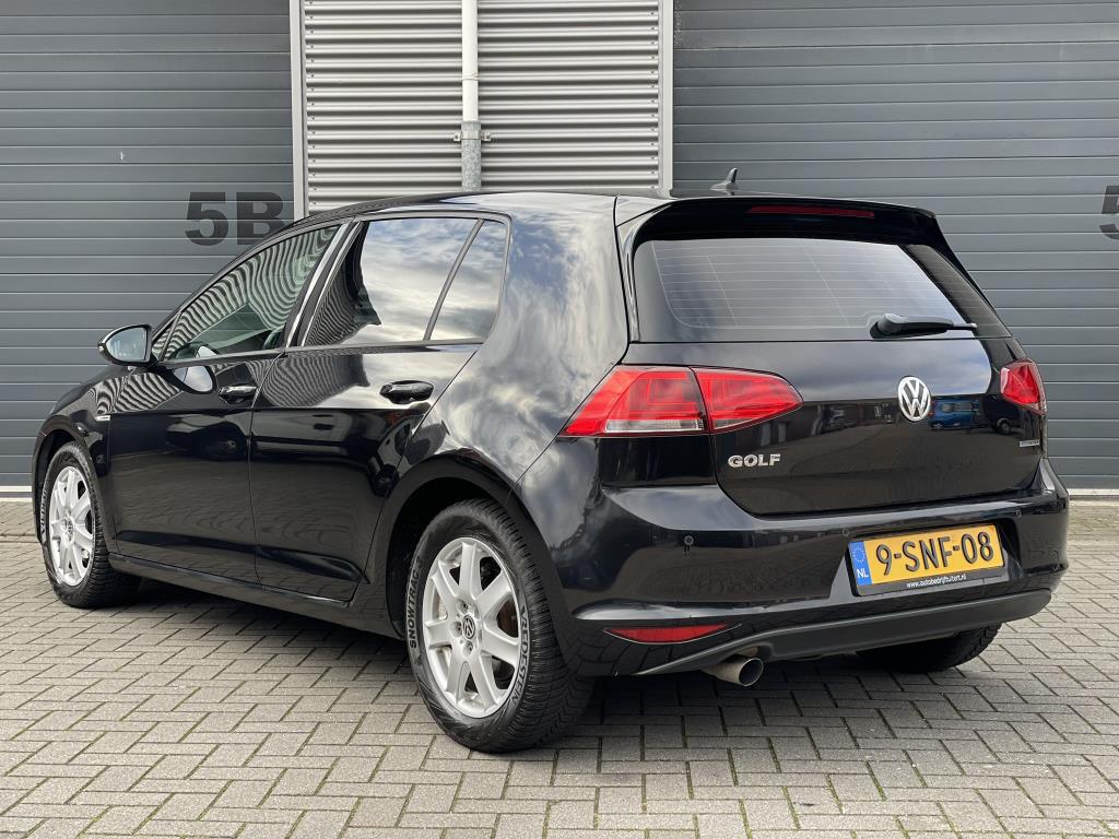 volkswagen-golf-image3.jpg