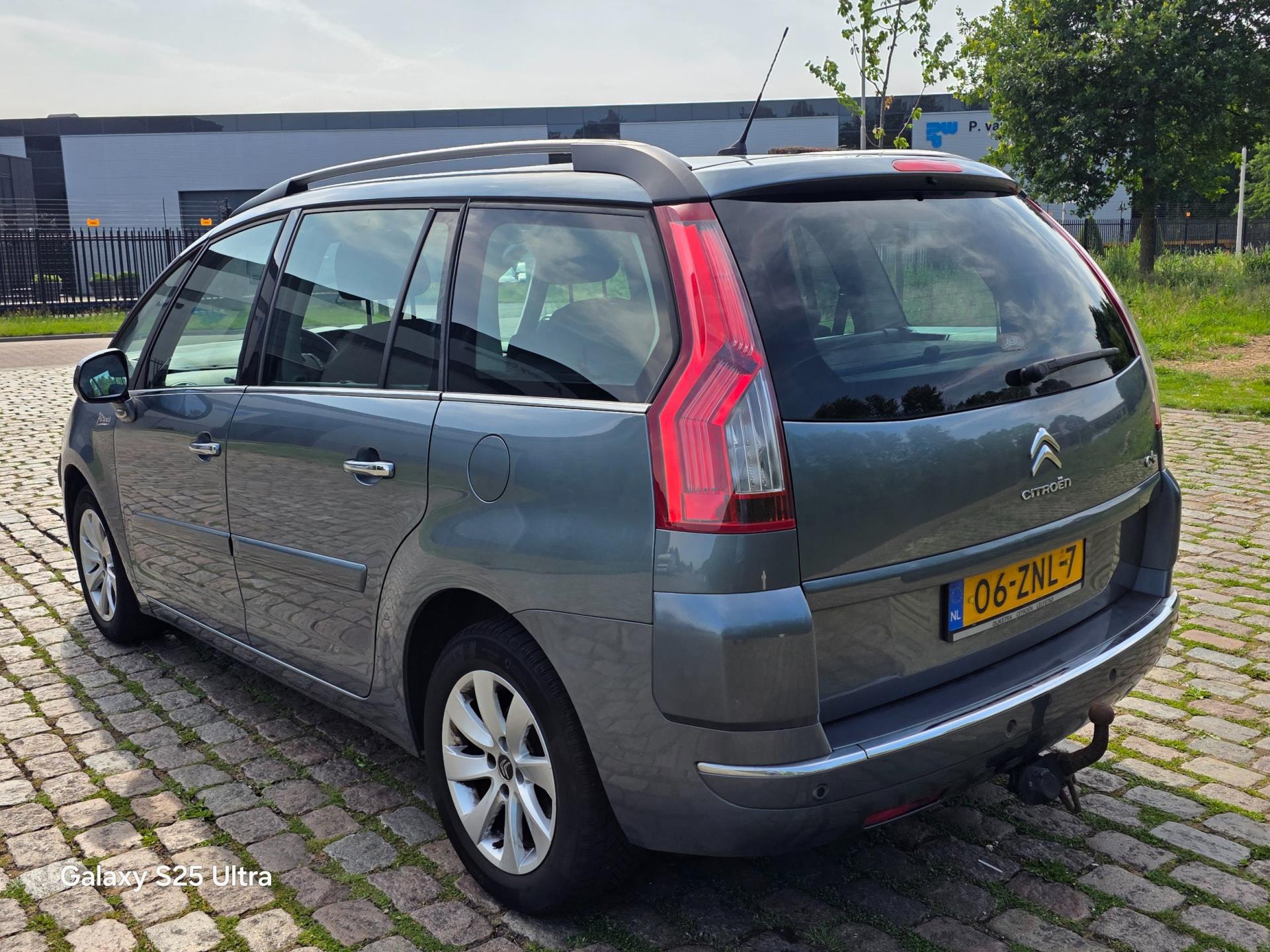 citroen-grand-c4-picasso-image3.jpg