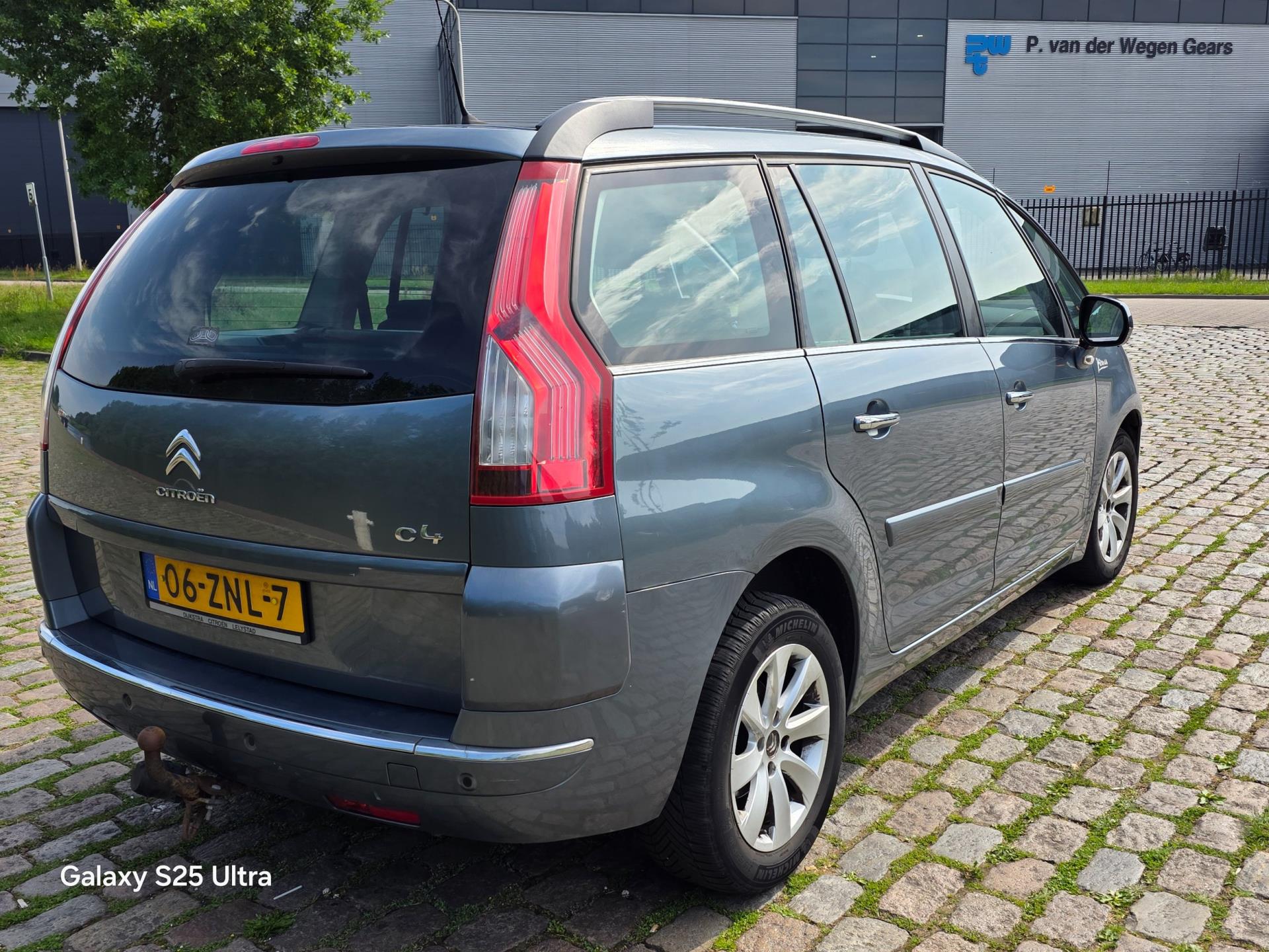 citroen-grand-c4-picasso-image4.jpg
