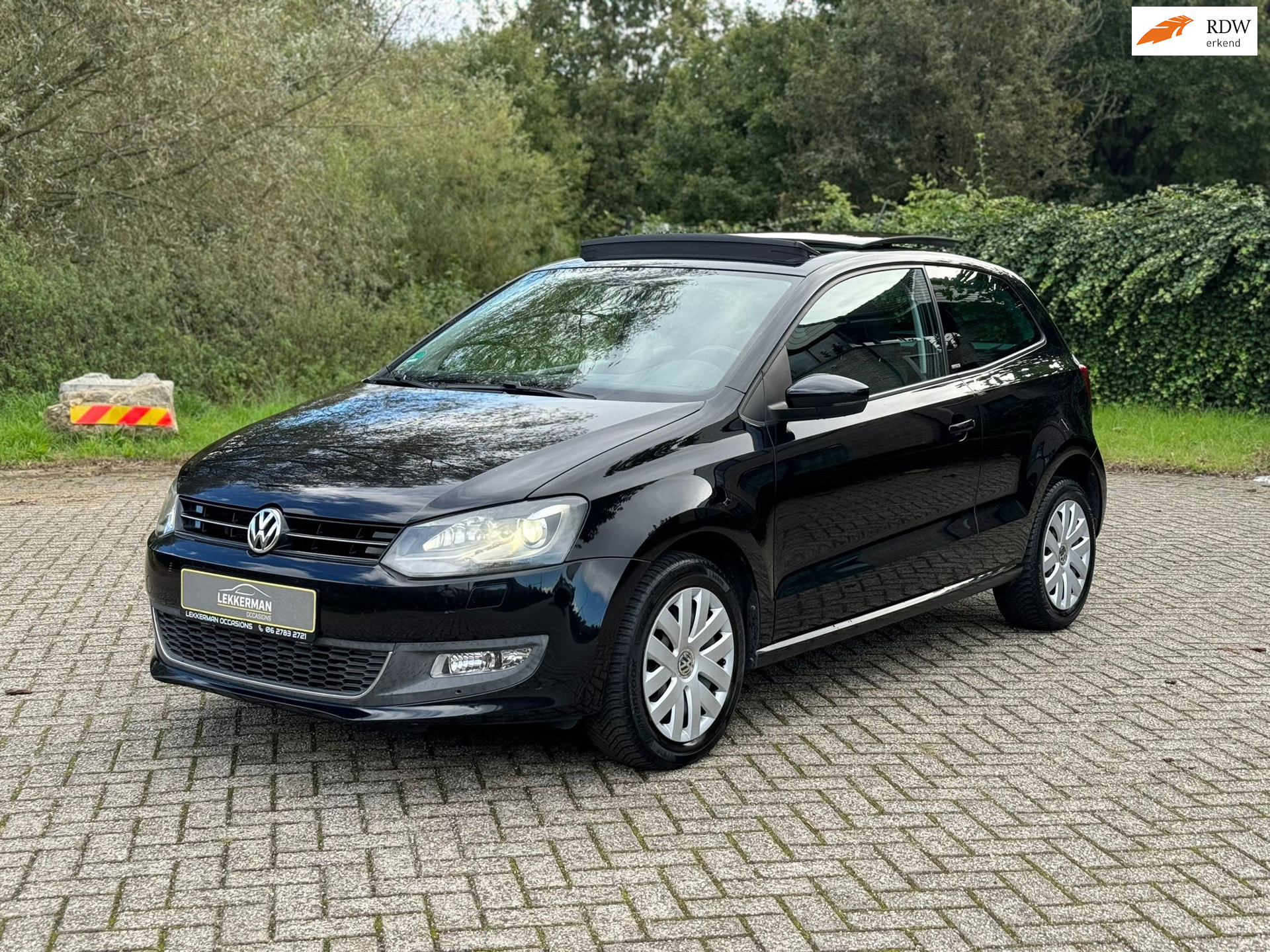 111463867/volkswagen-polo-image1.jpg