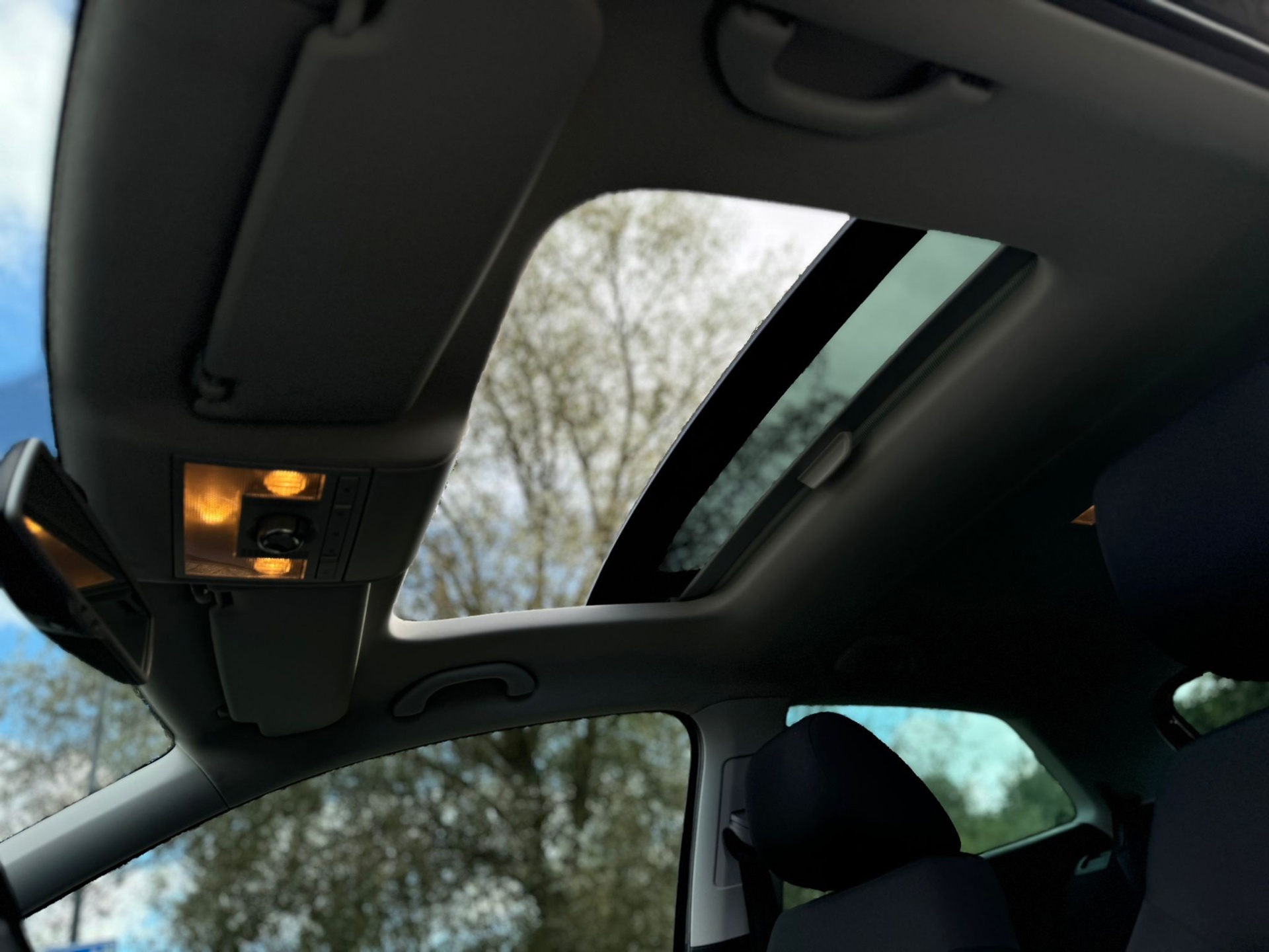 volkswagen-polo-image6.jpg