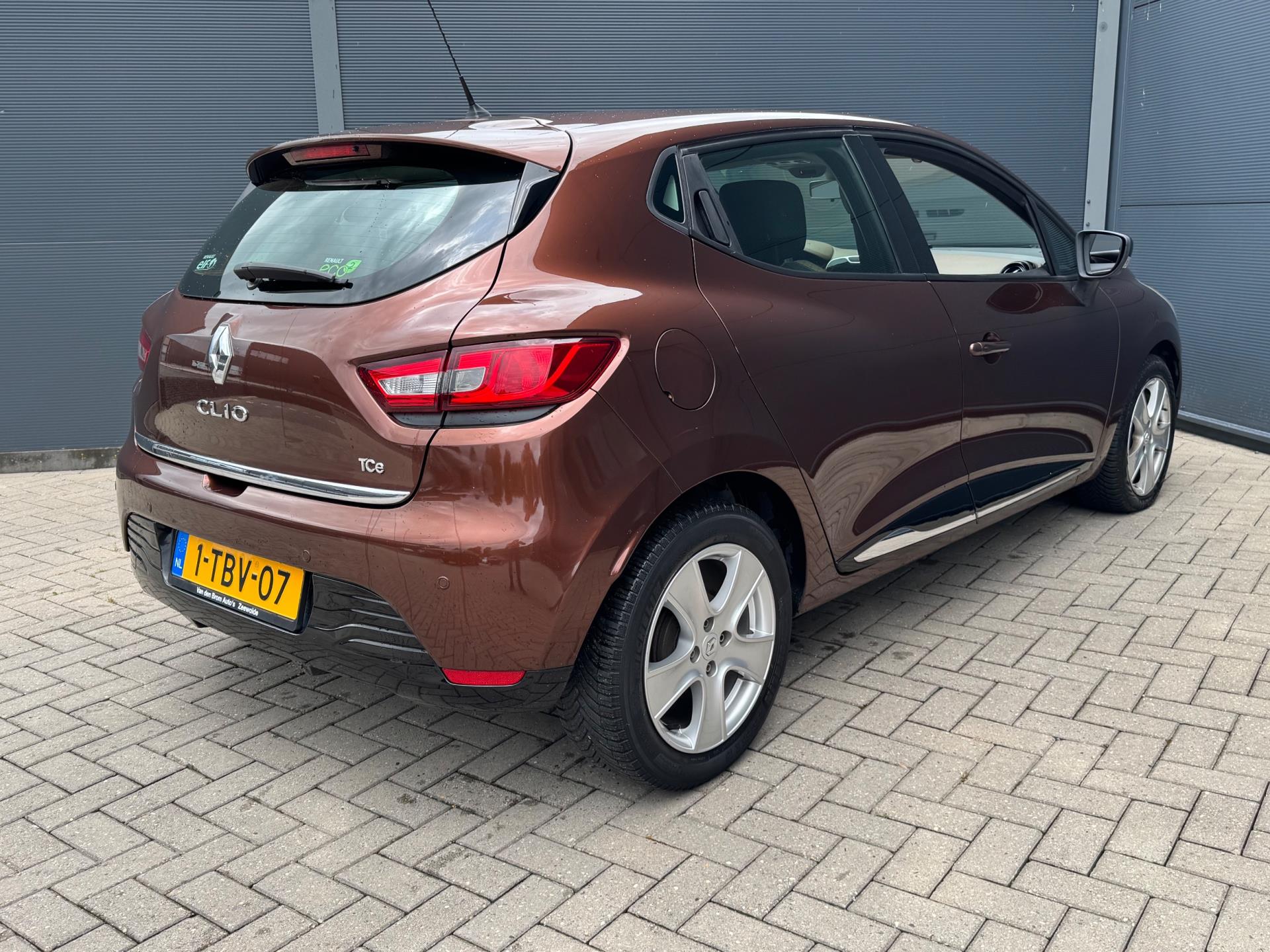 renault-clio-image2.jpg