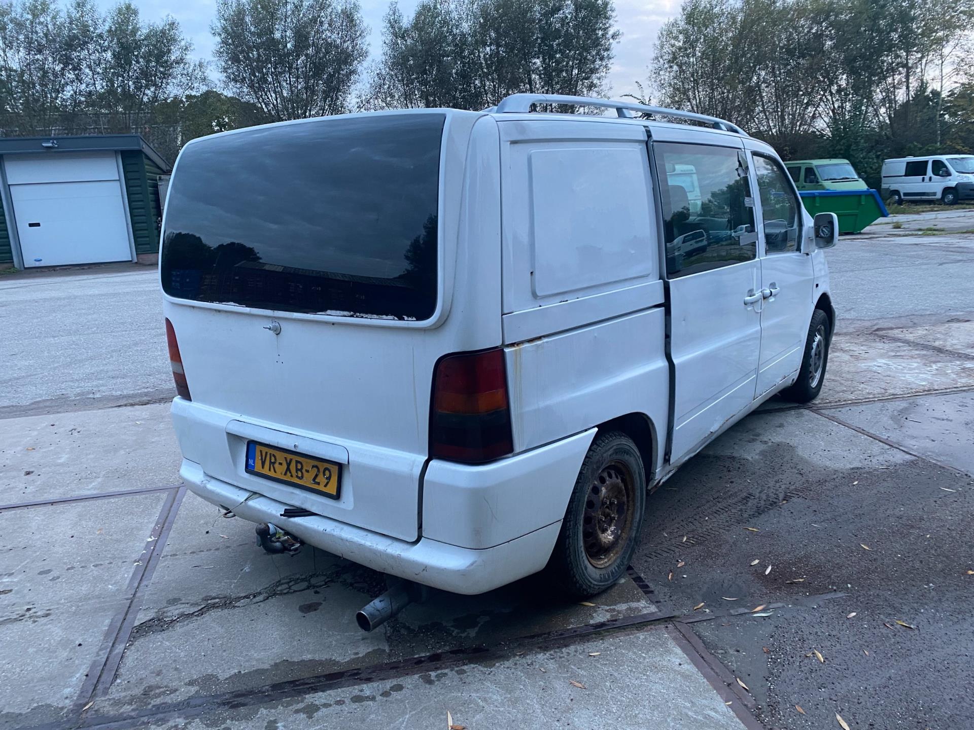 mercedes-benz-vito-image5.jpg