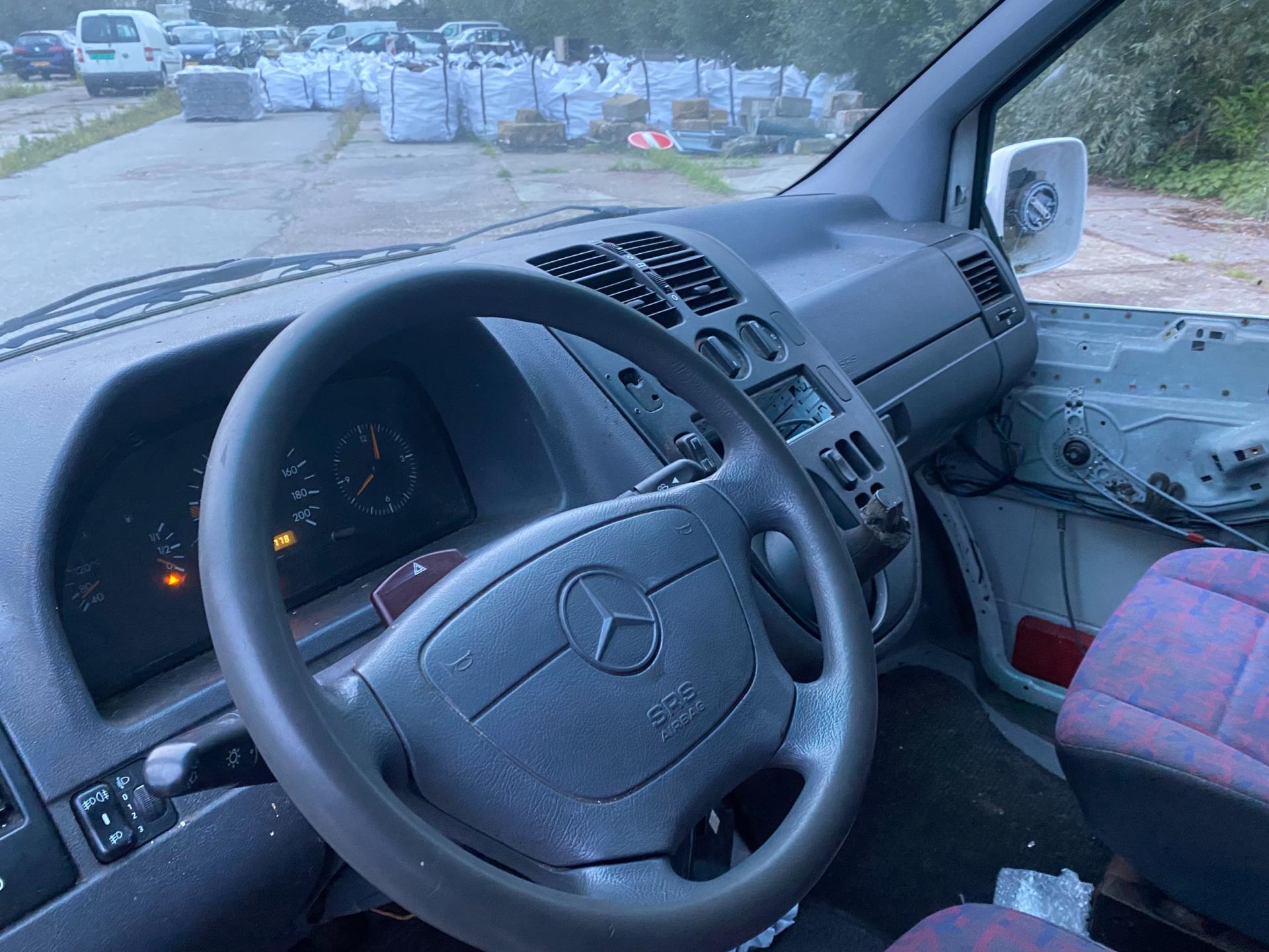 mercedes-benz-vito-image9.jpg