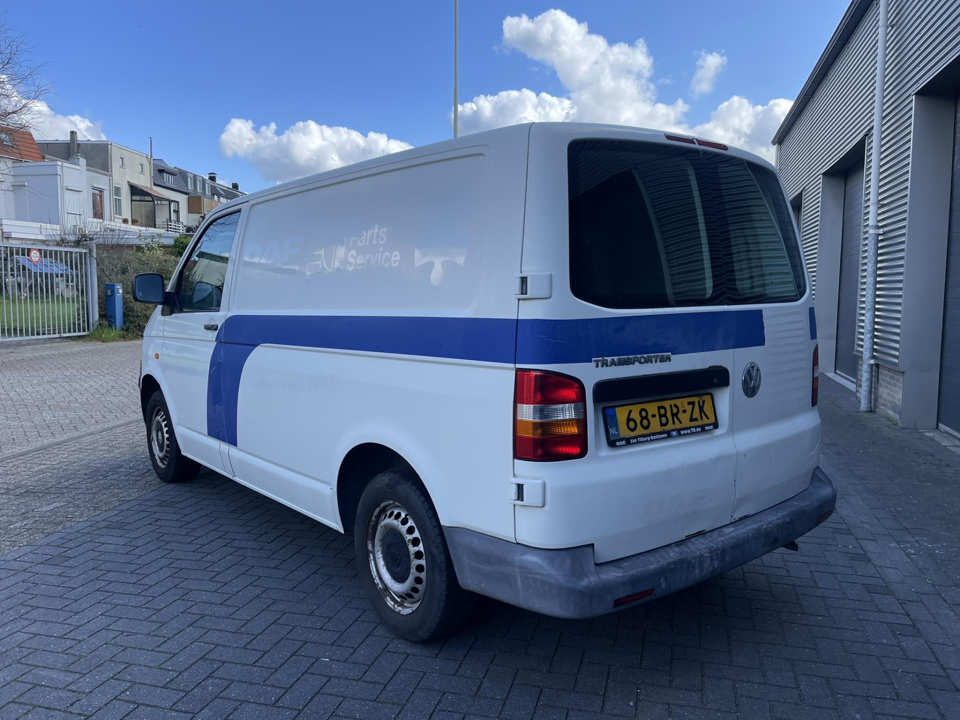 volkswagen-transporter-image3.jpg