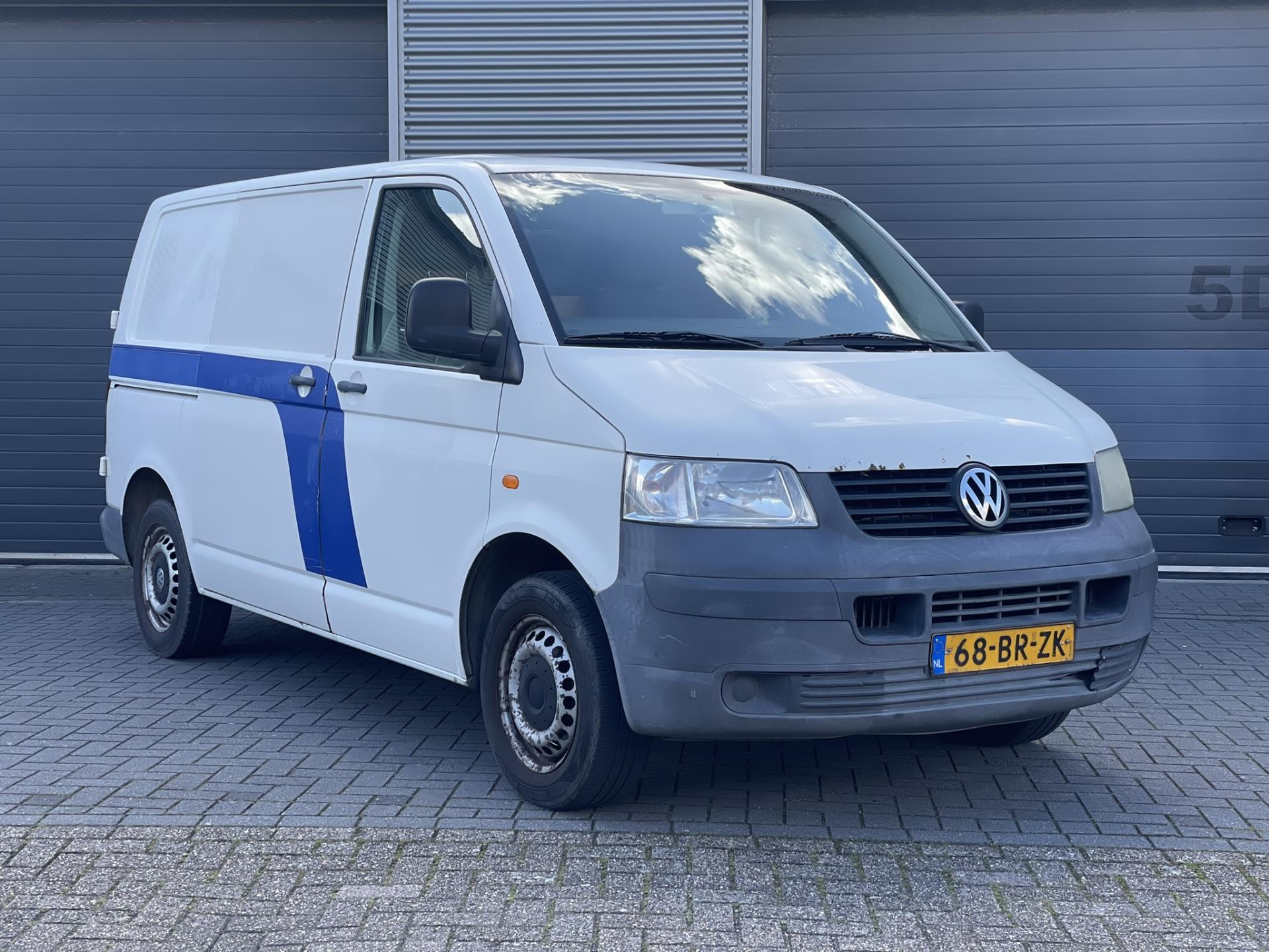 volkswagen-transporter-image4.jpg