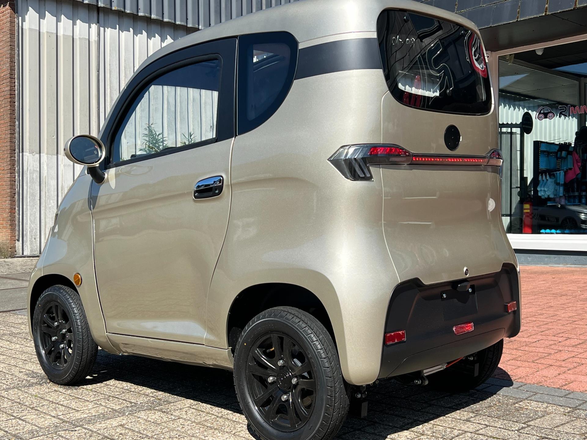 iva-citycar-brommobiel--image2.jpg