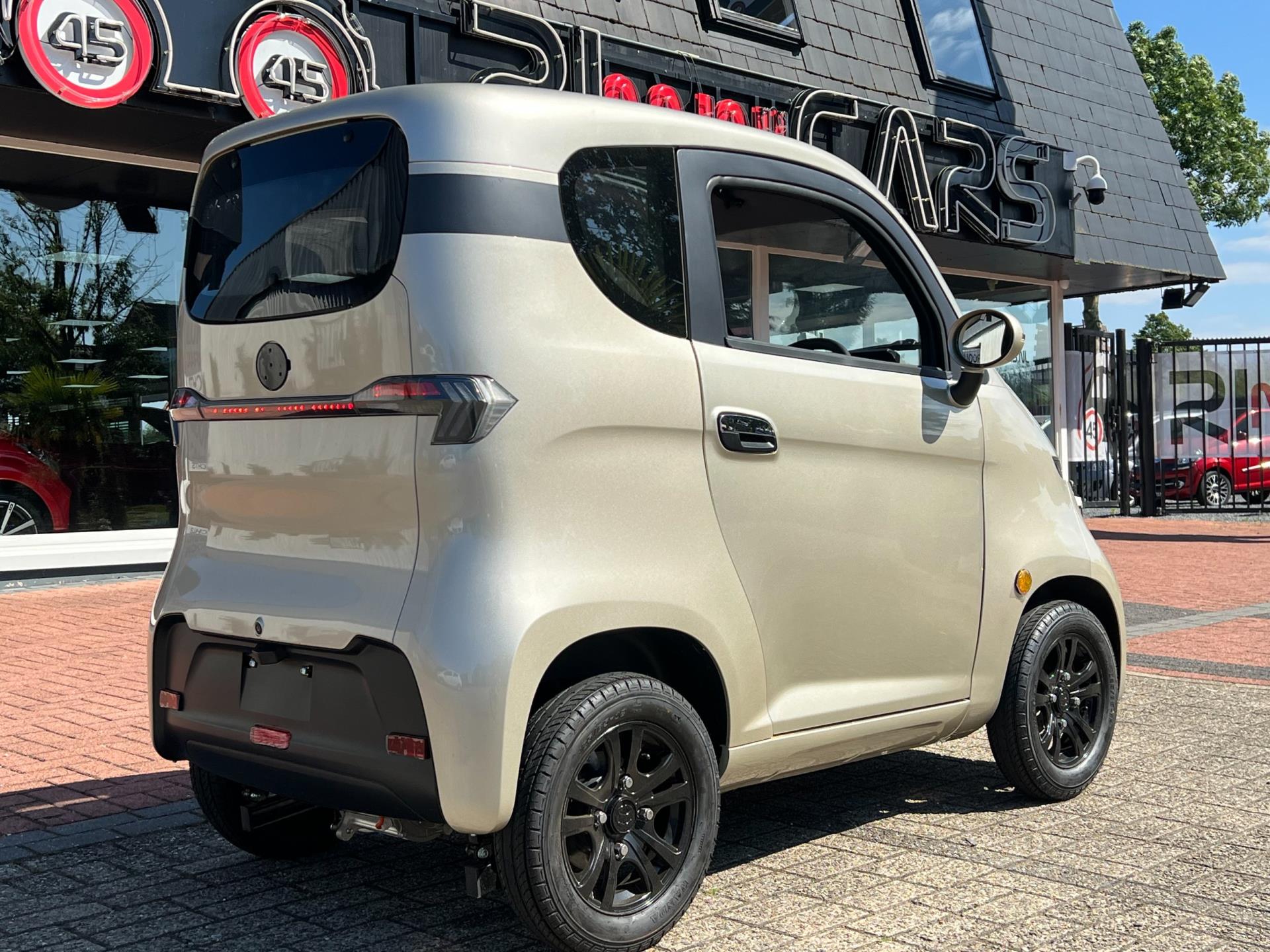 iva-citycar-brommobiel--image3.jpg