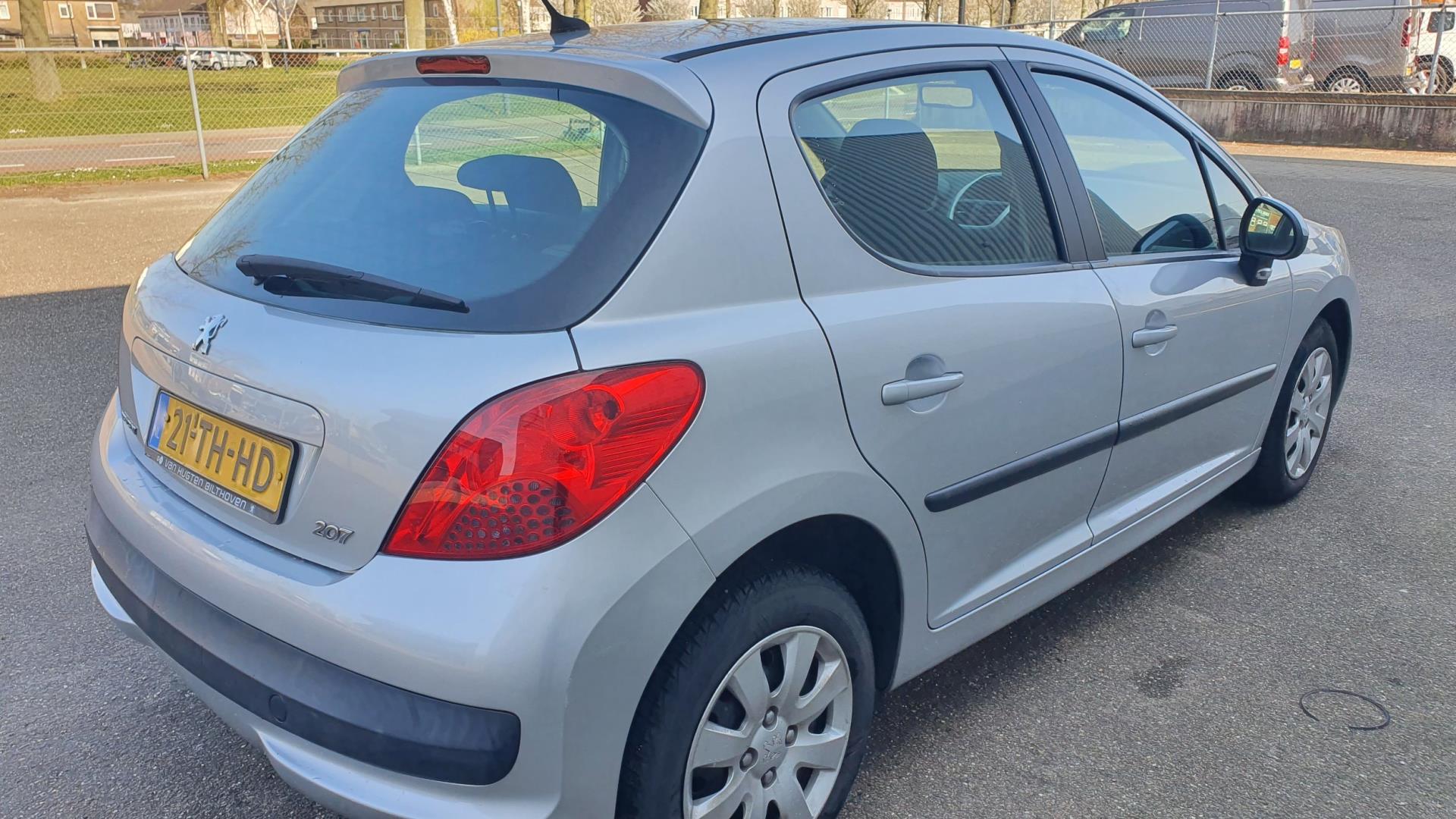 peugeot-207-image4.jpg
