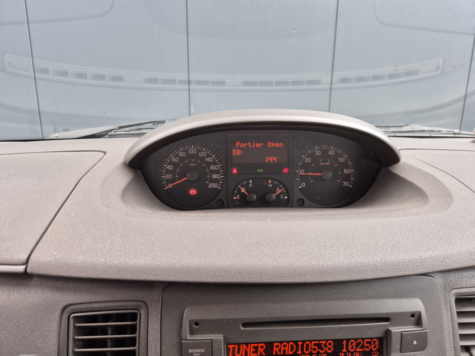 fiat-idea-image5.jpg