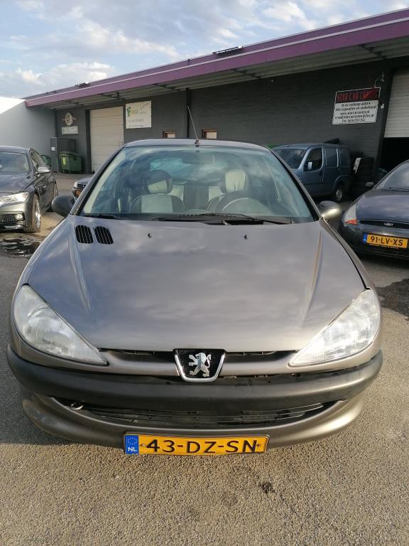 125659379/peugeot-206-image1.jpg