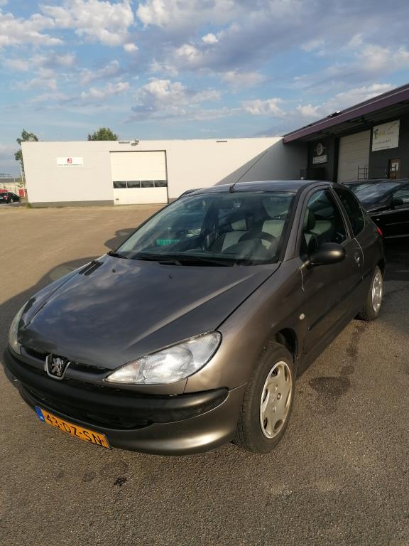 peugeot-206-image3.jpg