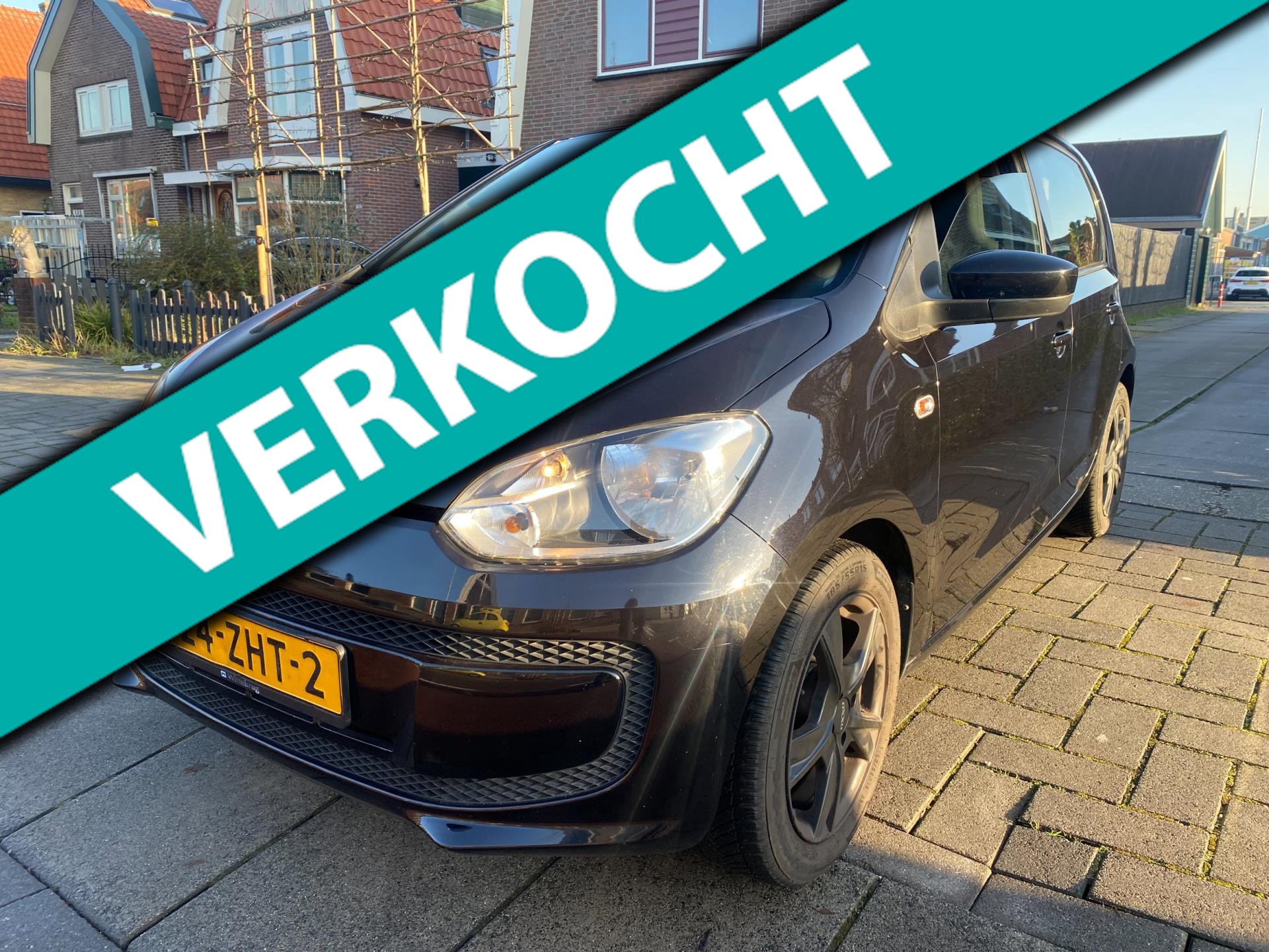 129121710/volkswagen-up!-image1.jpg