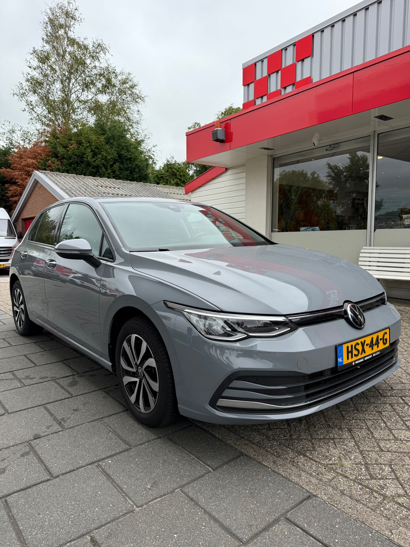 volkswagen-golf-image8.jpg