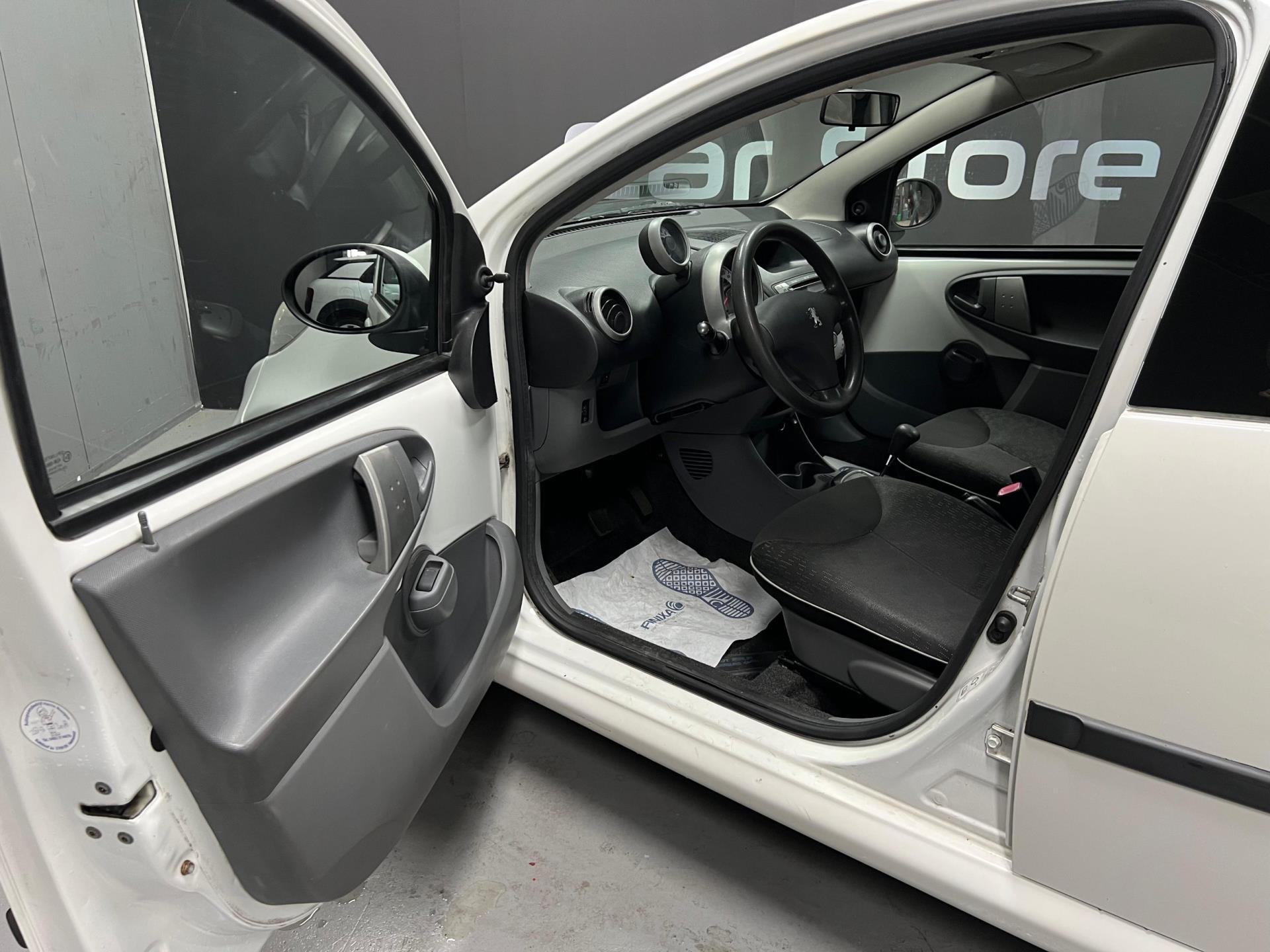 peugeot-107-image9.jpg
