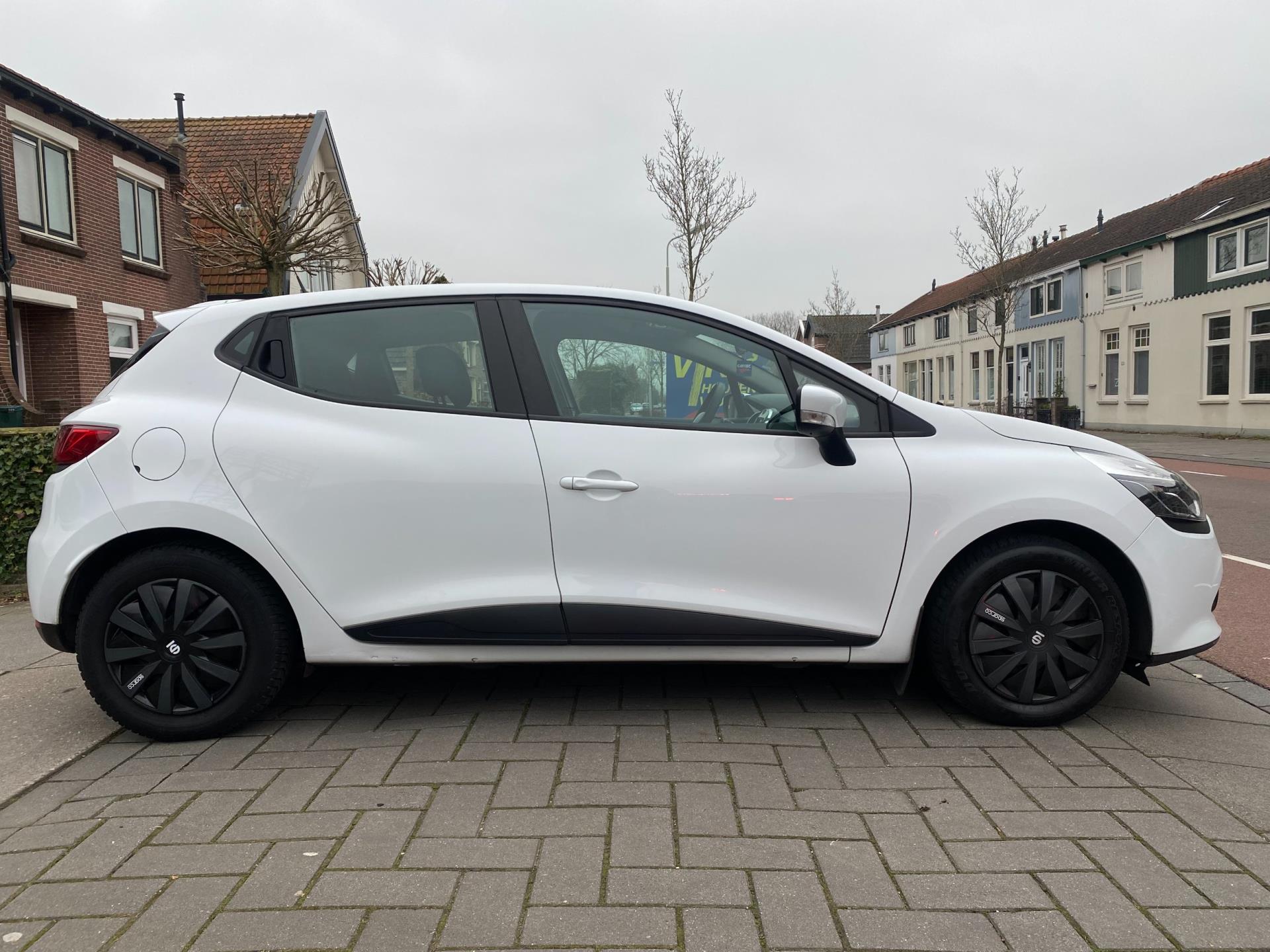 renault-clio-image5.jpg