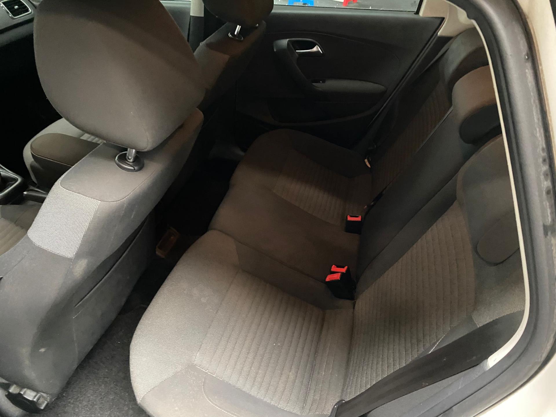 volkswagen-polo-image10.jpg