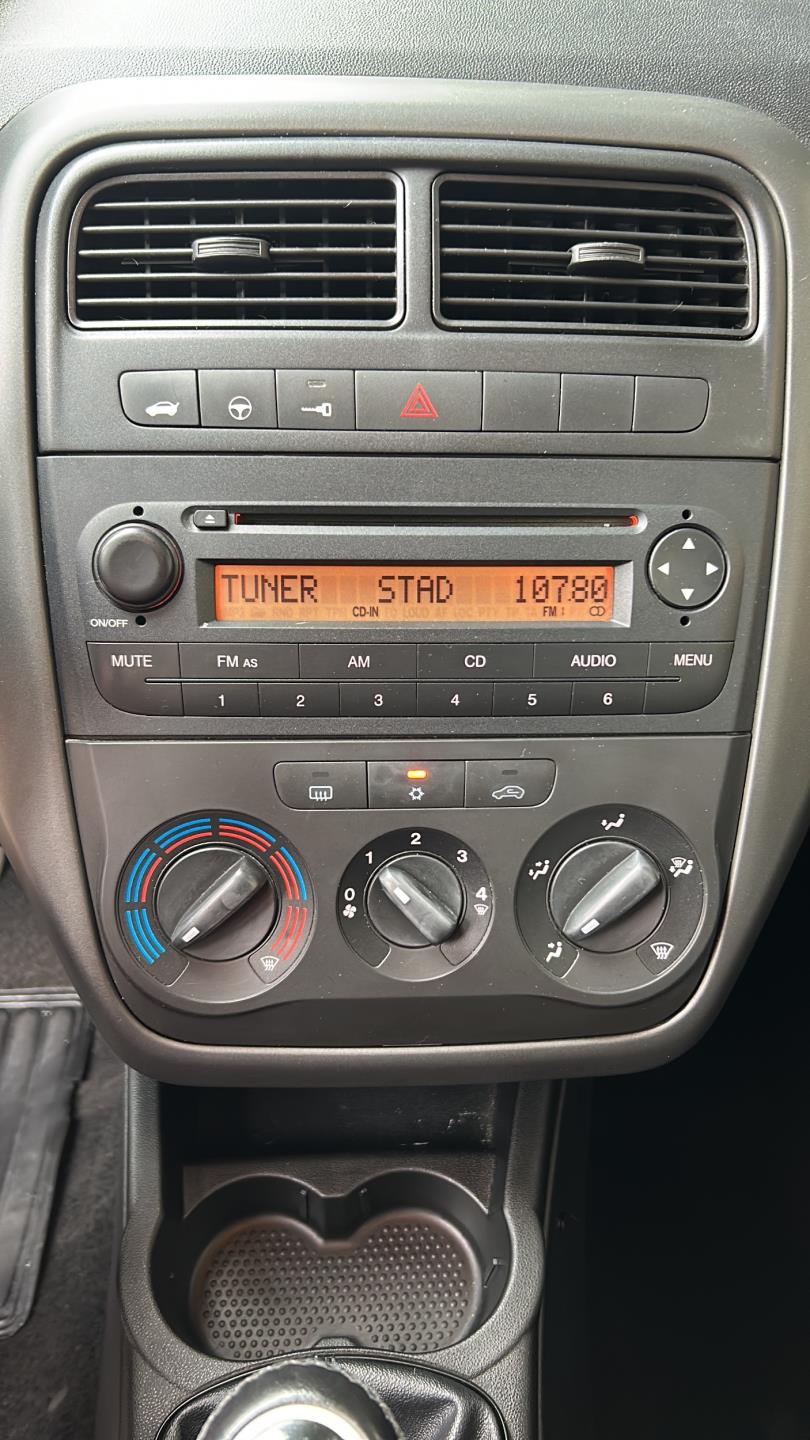 fiat-grande-punto-image7.jpg