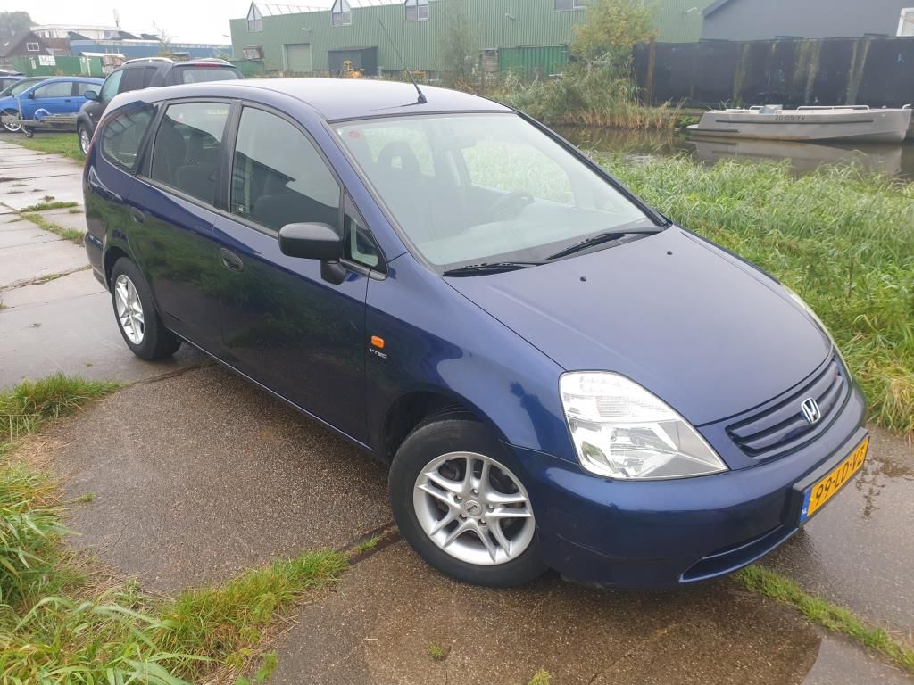 honda-stream-image2.jpg
