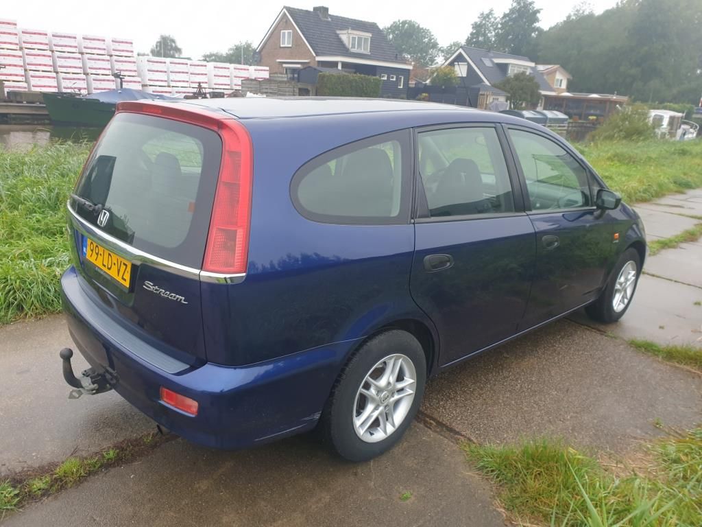 honda-stream-image4.jpg