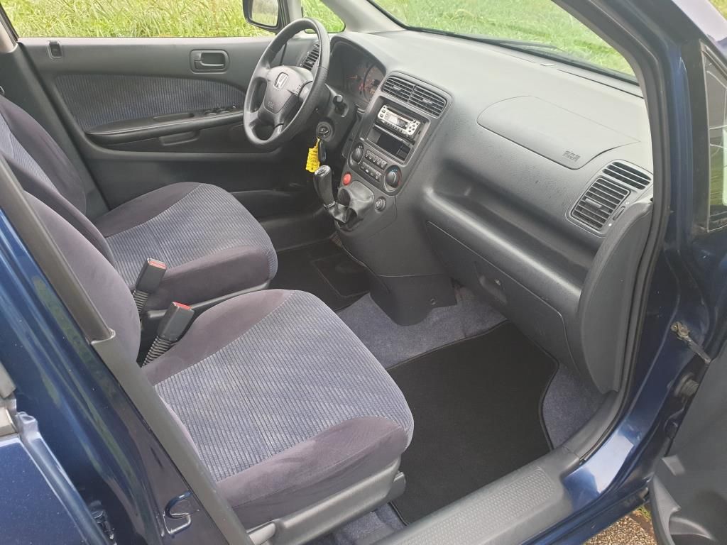 honda-stream-image5.jpg