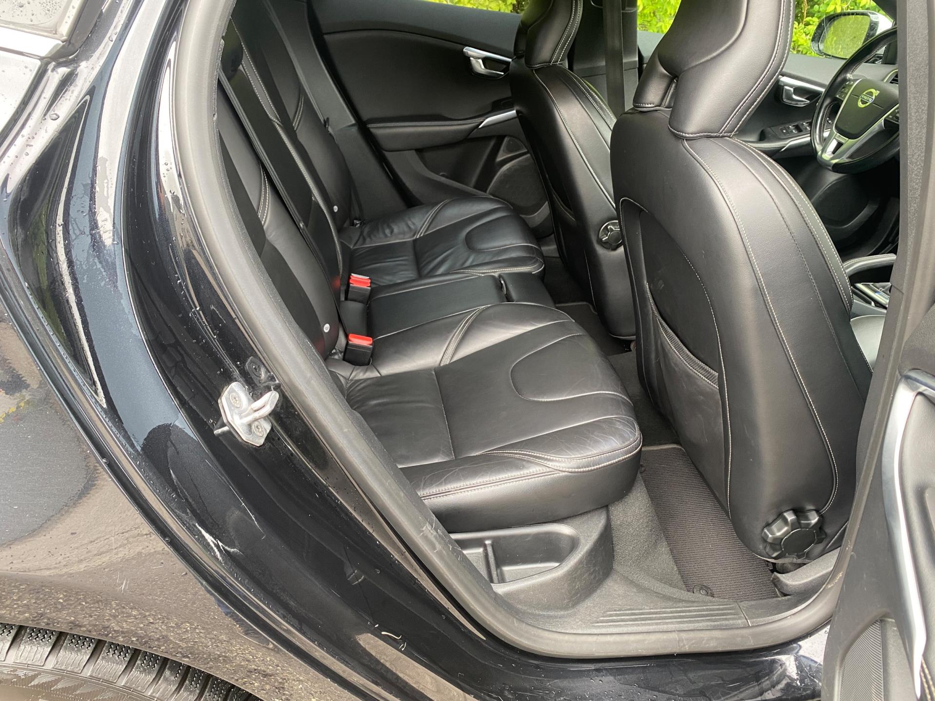 volvo-v40-image5.jpg