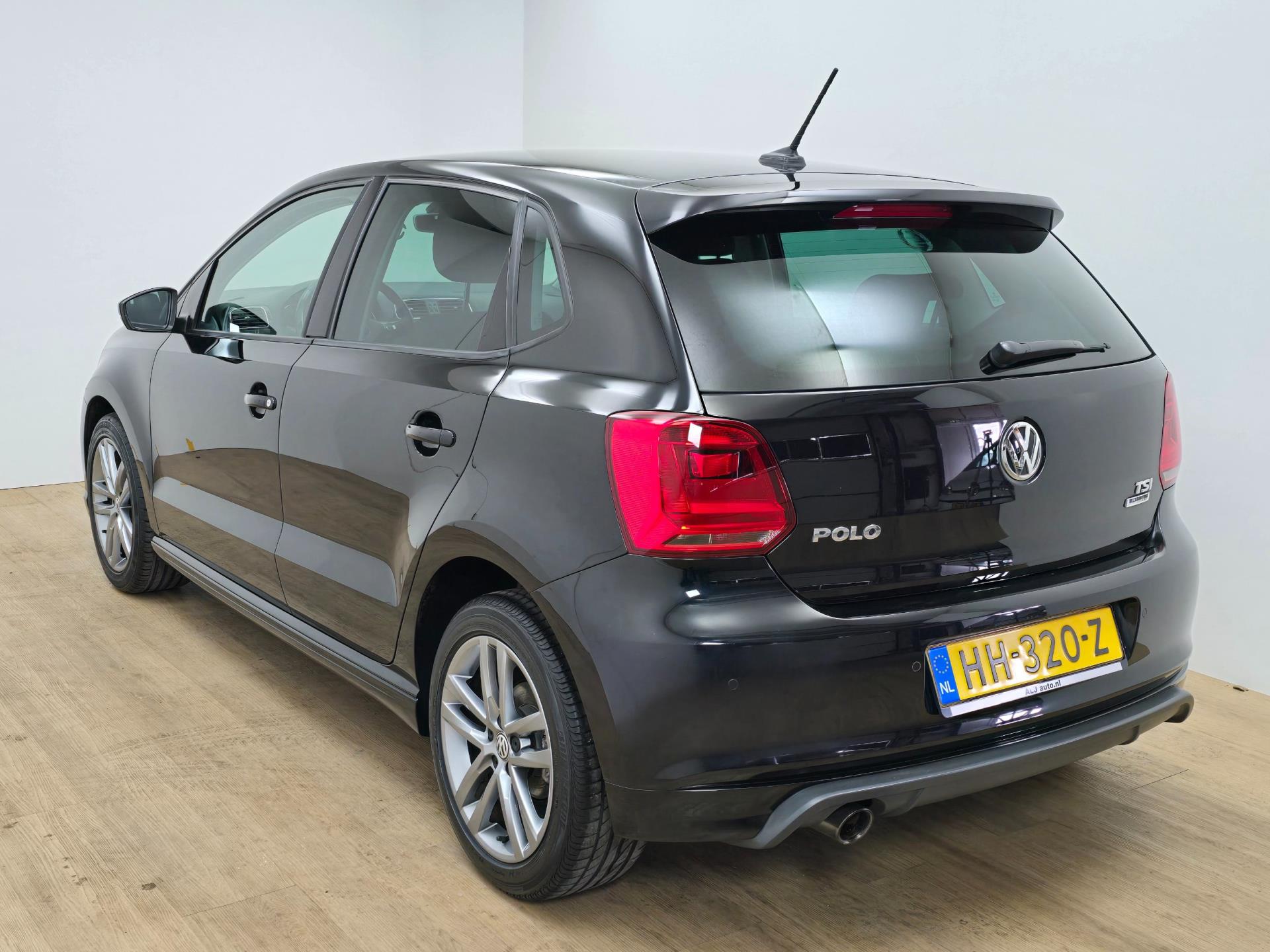 volkswagen-polo-image6.jpg