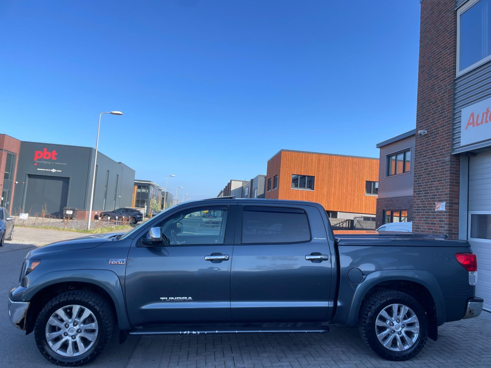 toyota-tundra-image7.jpg