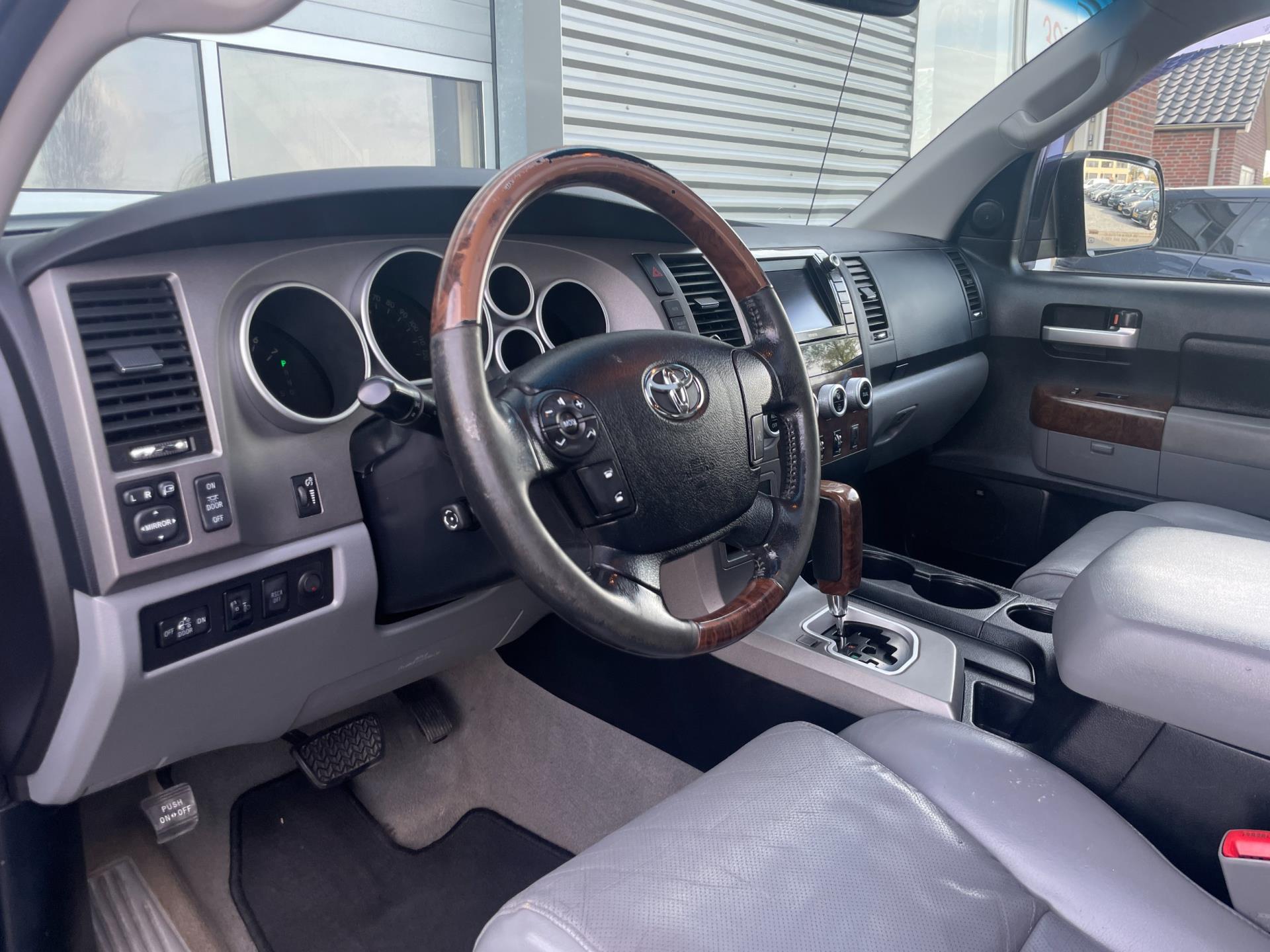 toyota-tundra-image9.jpg