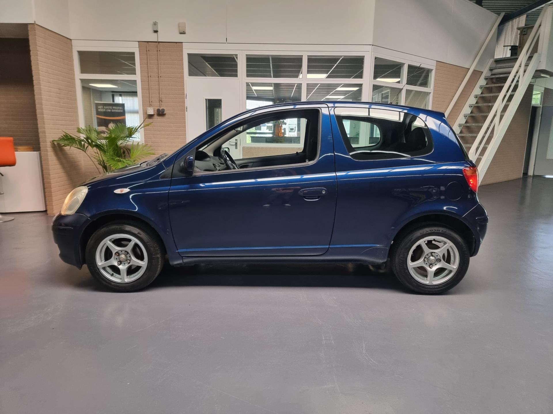 toyota-yaris-image5.jpg