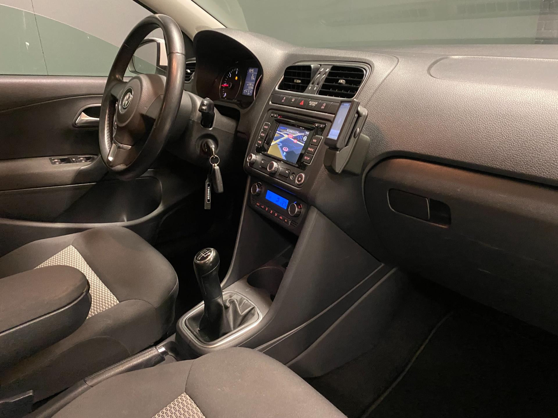 volkswagen-polo-image7.jpg