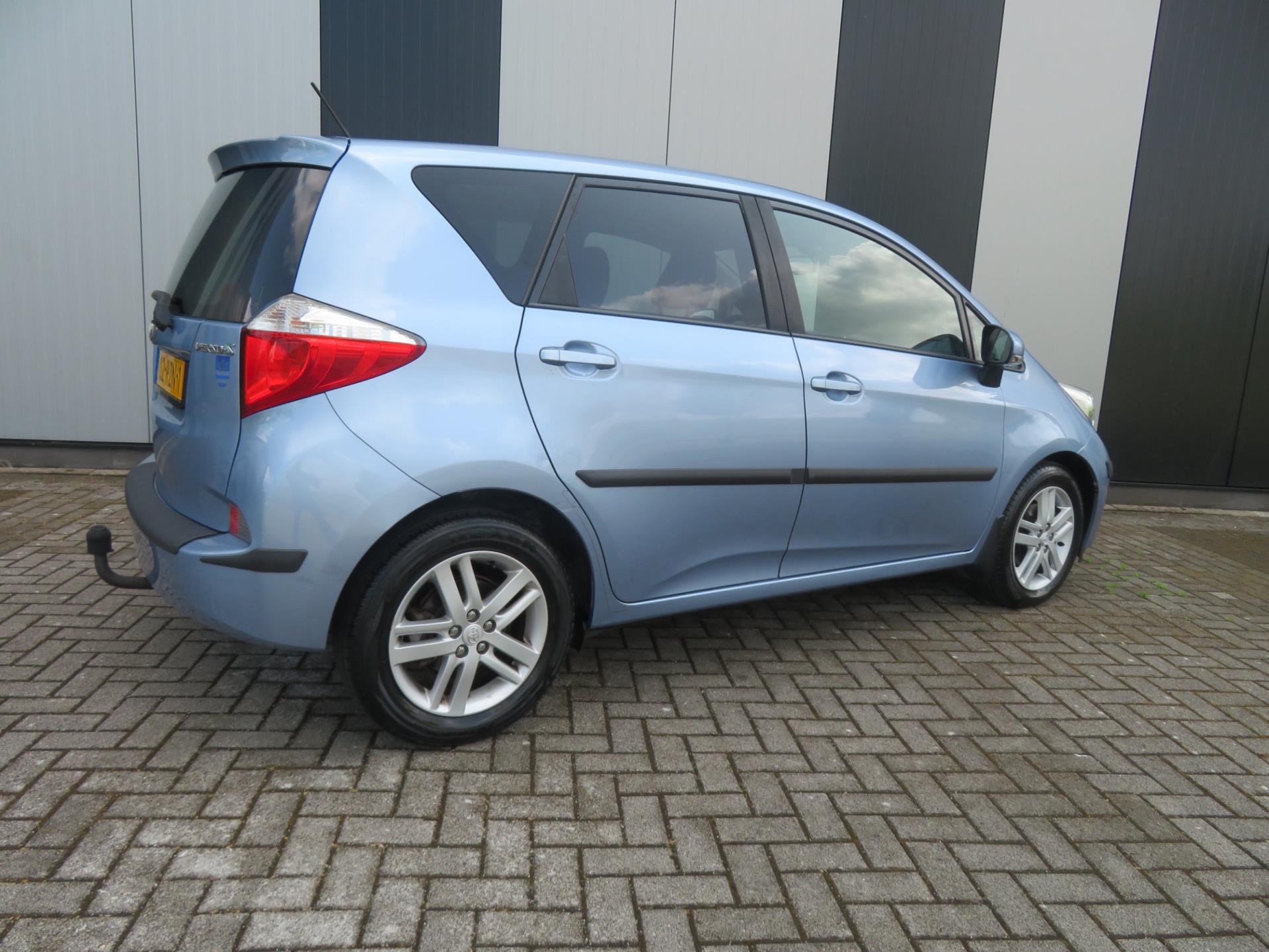 toyota-verso-s-image3.jpg