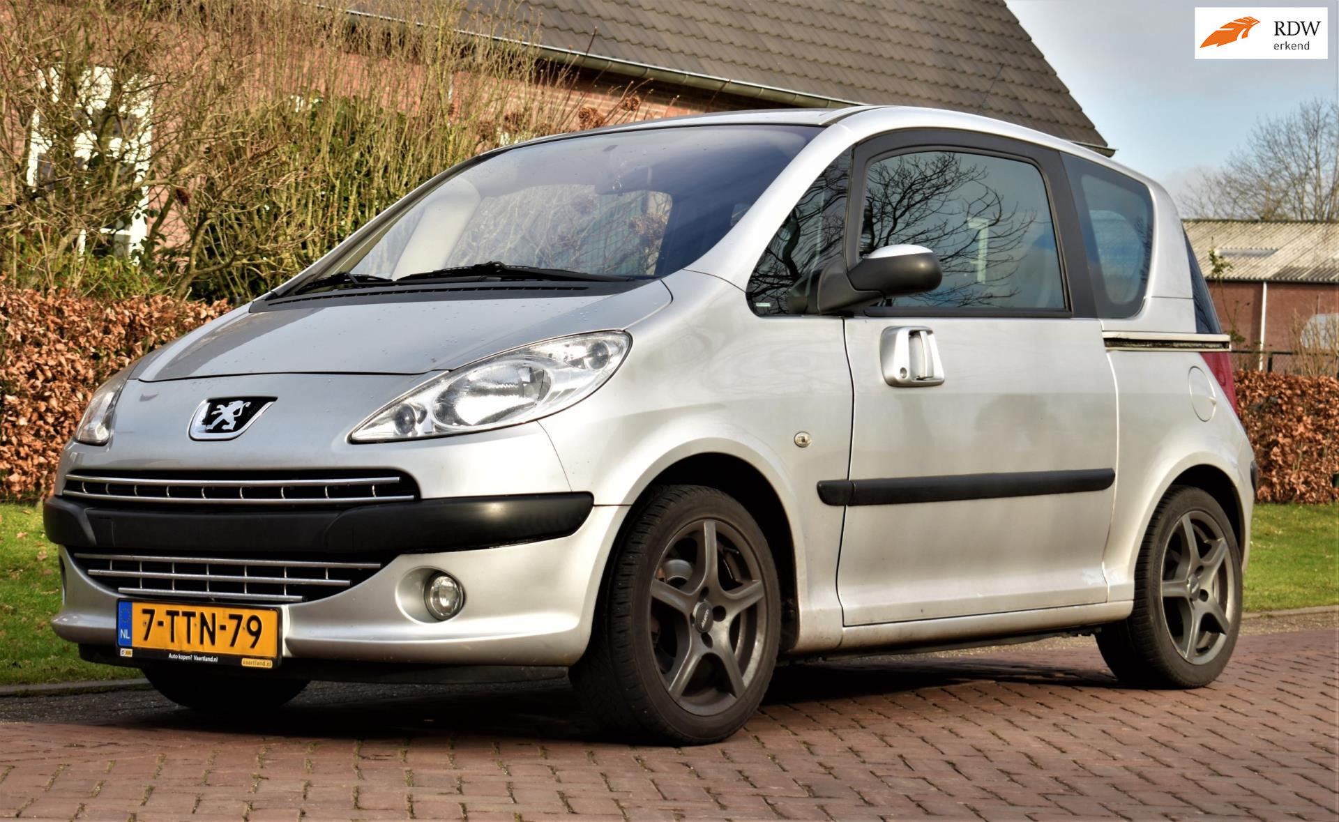 154641814/peugeot-1007-image1.jpg