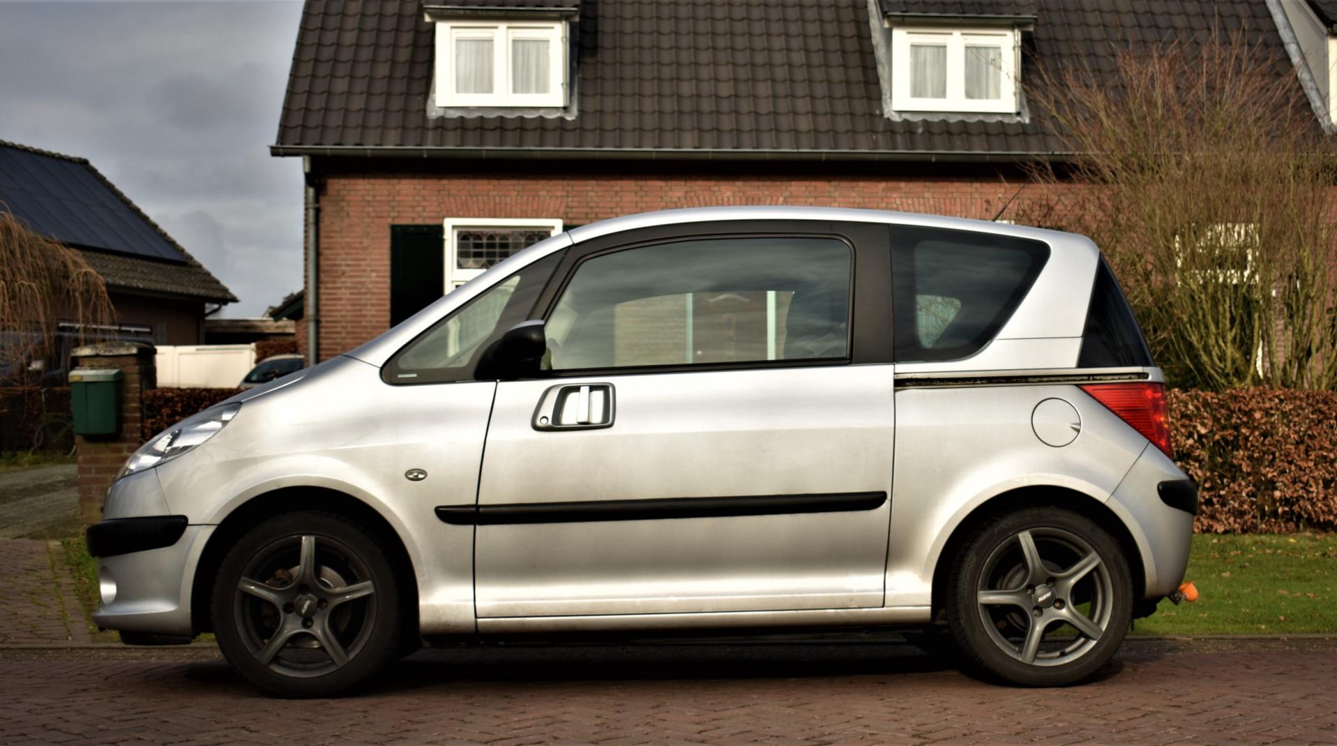 peugeot-1007-image5.jpg
