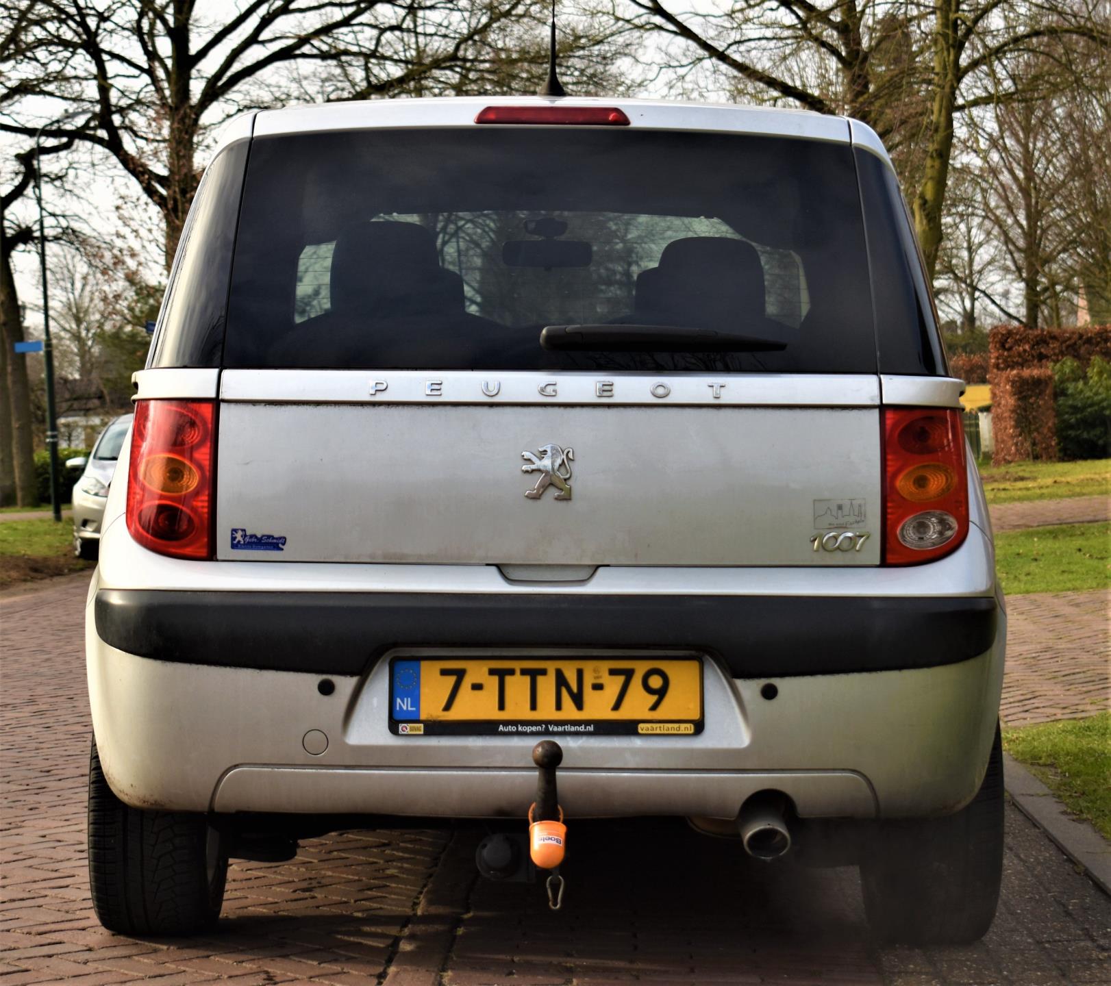 peugeot-1007-image7.jpg