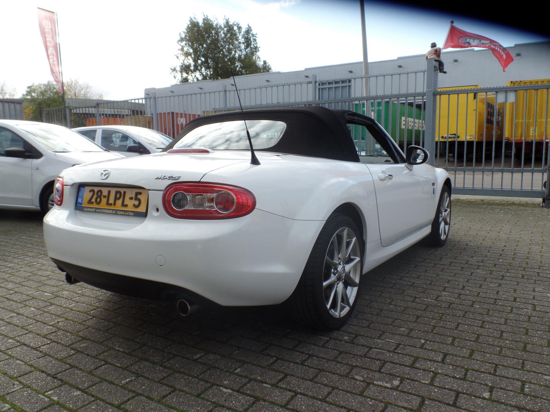 mazda-mx-5-image4.jpg