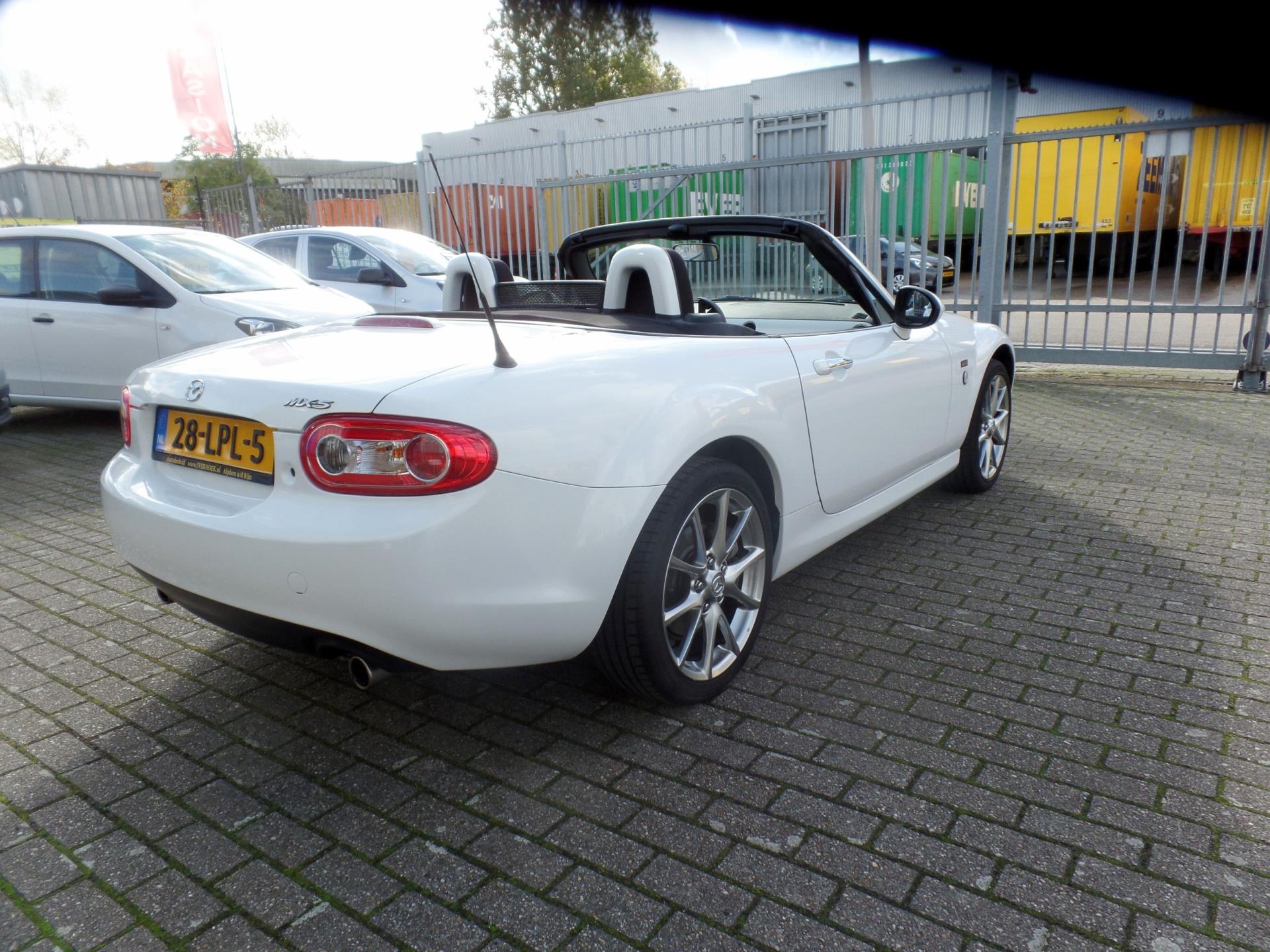 mazda-mx-5-image8.jpg