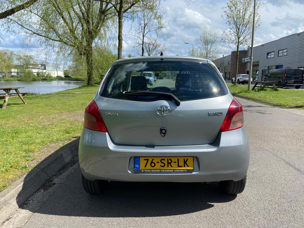 toyota-yaris-image5.jpg