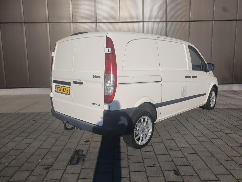 mercedes-benz-vito-image2.jpg
