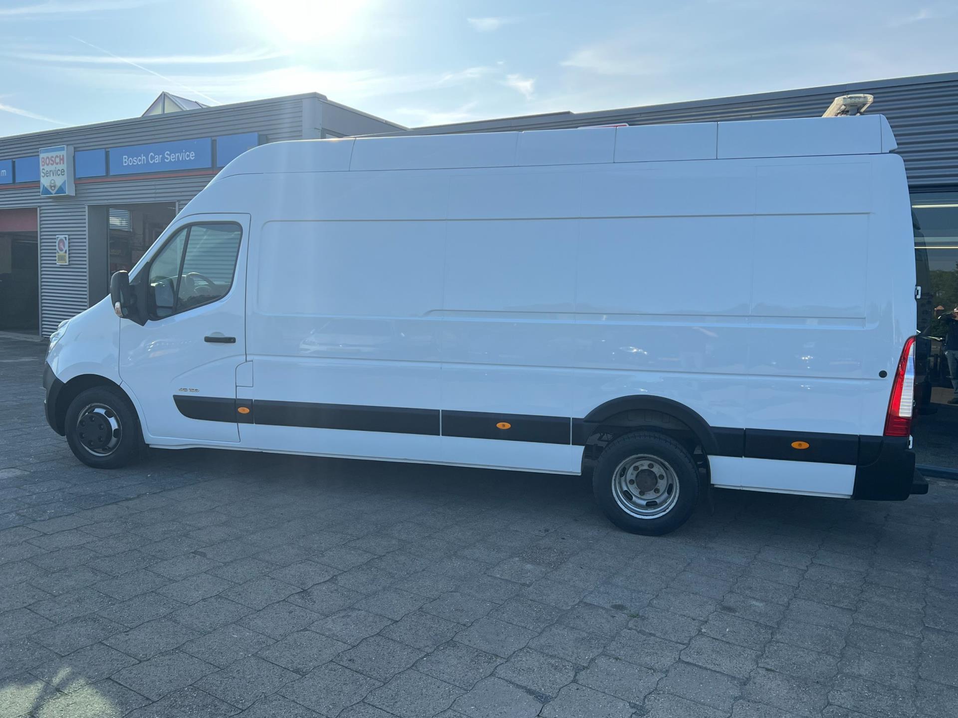 renault-master-image10.jpg