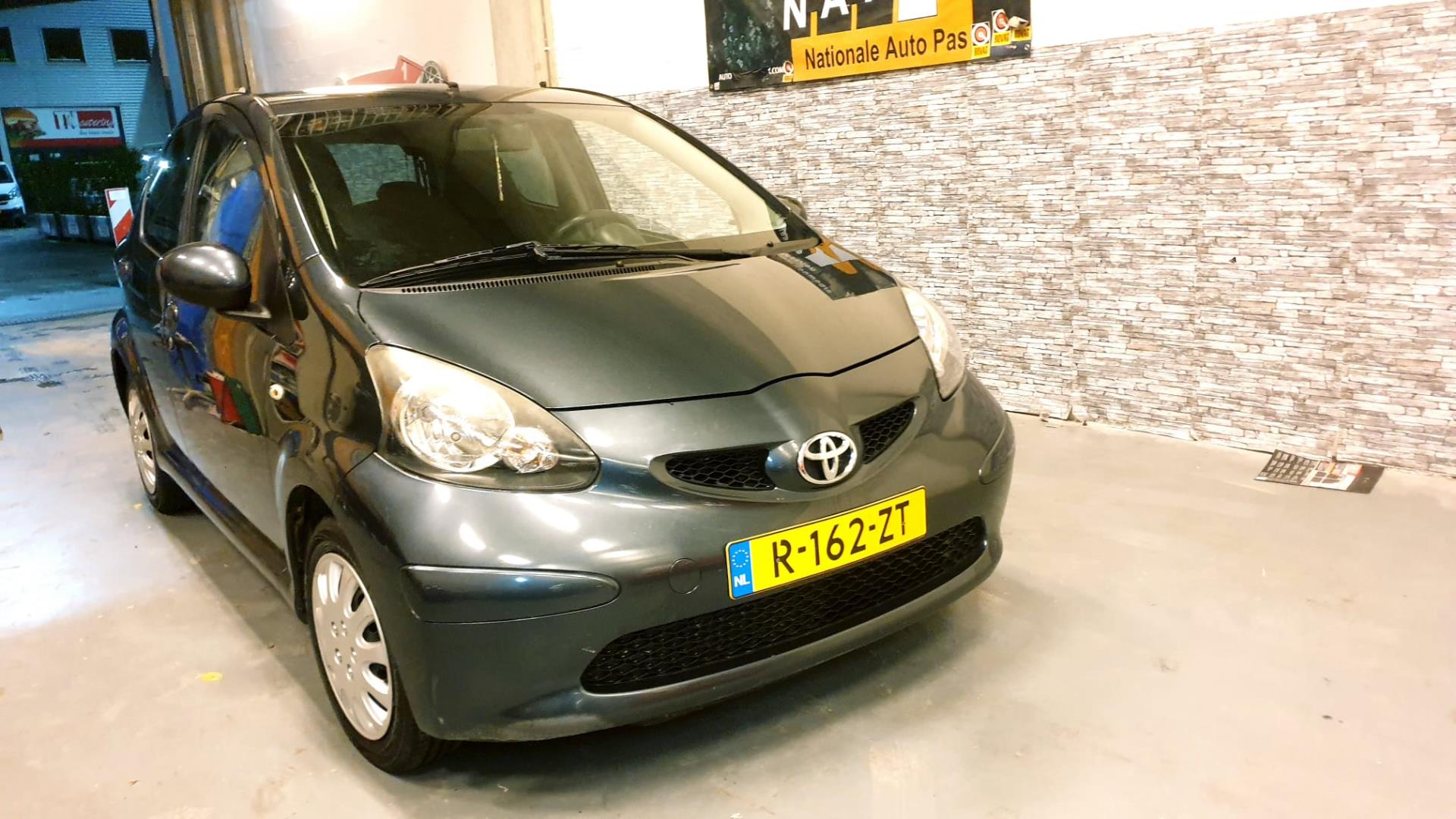 toyota-aygo-image9.jpg