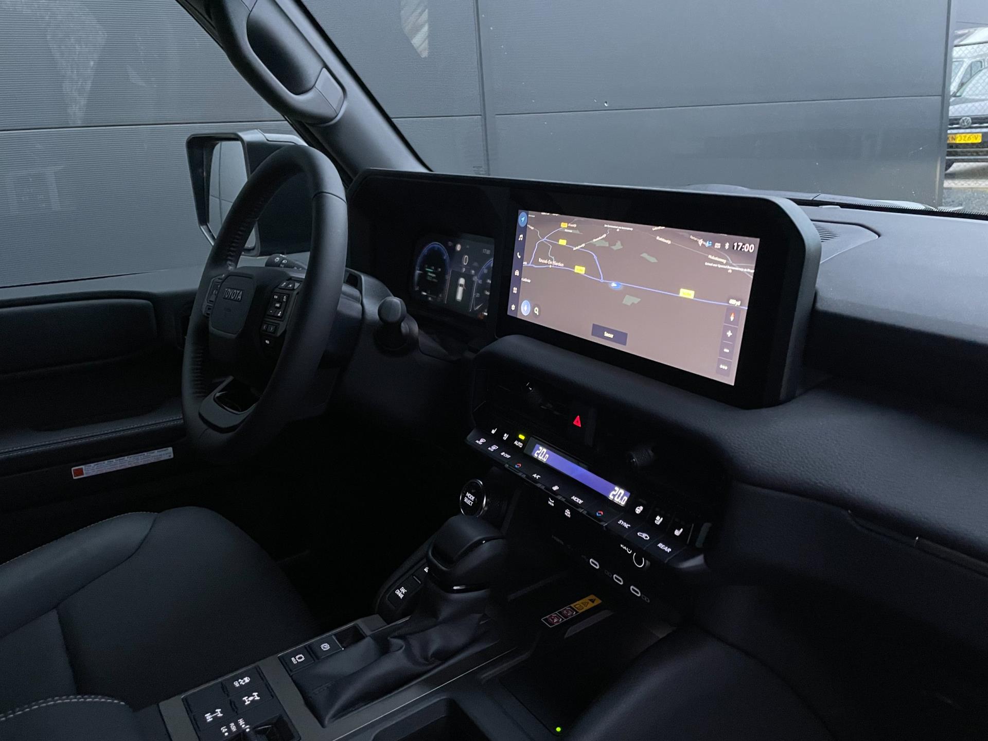 toyota-land-cruiser-image5.jpg