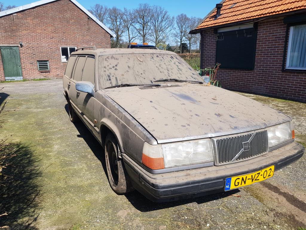 168103519/volvo-940-image1.jpg