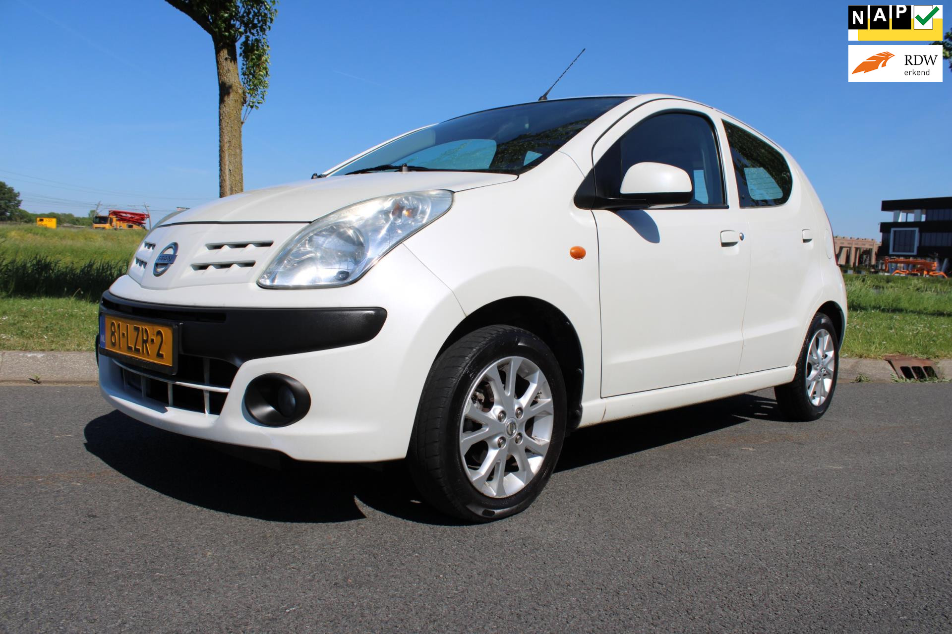 168445417/nissan-pixo-image1.jpg