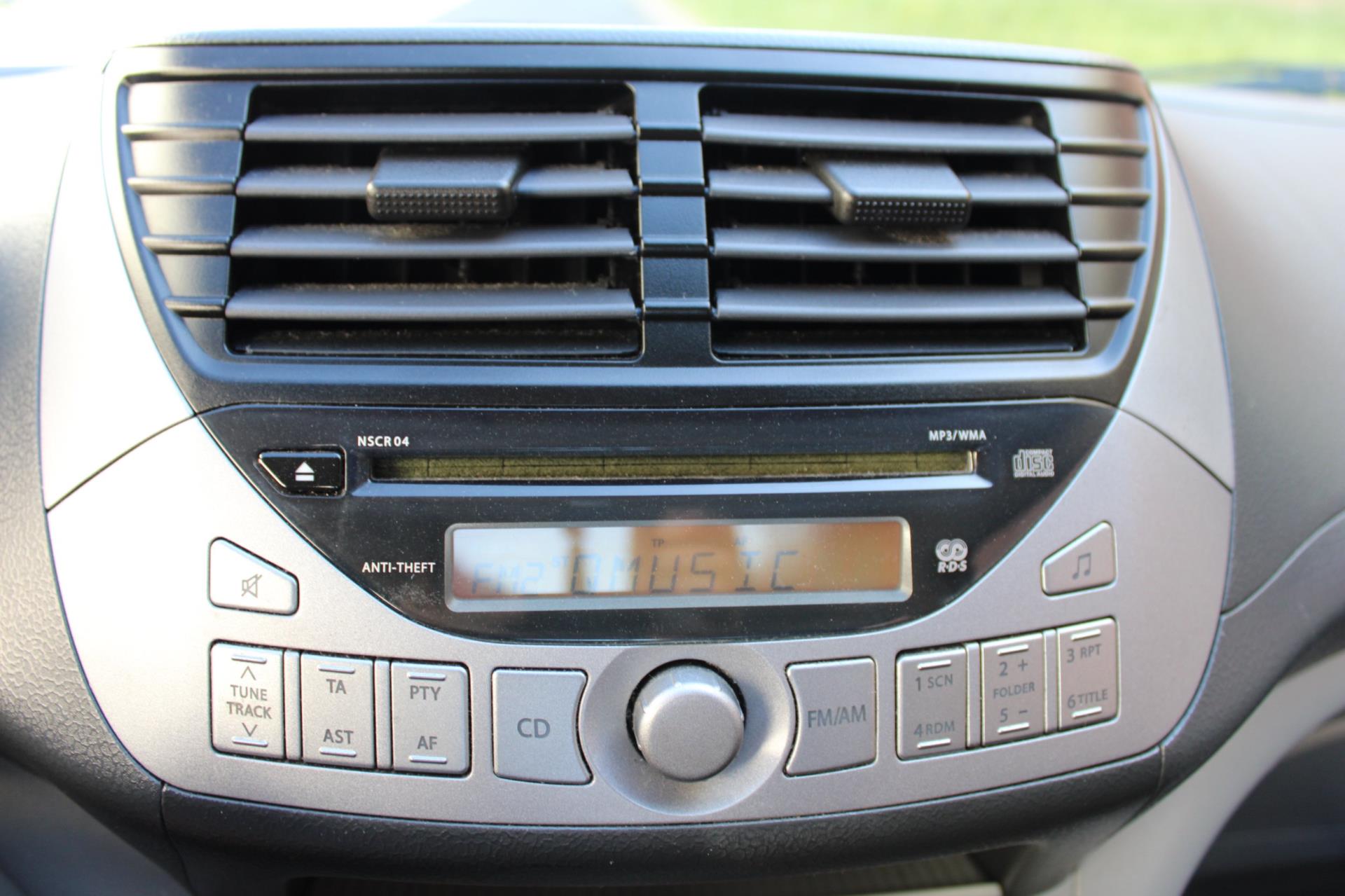 nissan-pixo-image10.jpg