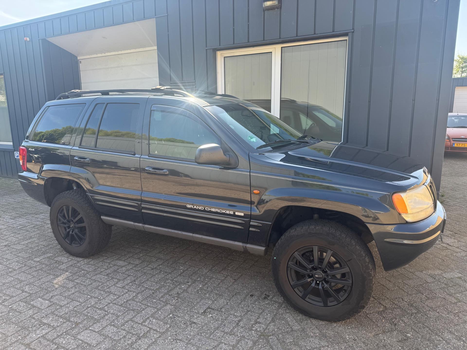 jeep-grand-cherokee-image7.jpg